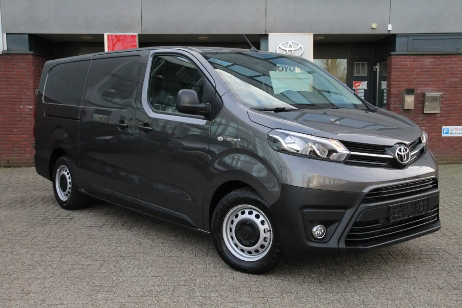 Toyota Proace Electric Long Worker Live lim. 75kWh Apple/Android Grijs - 1