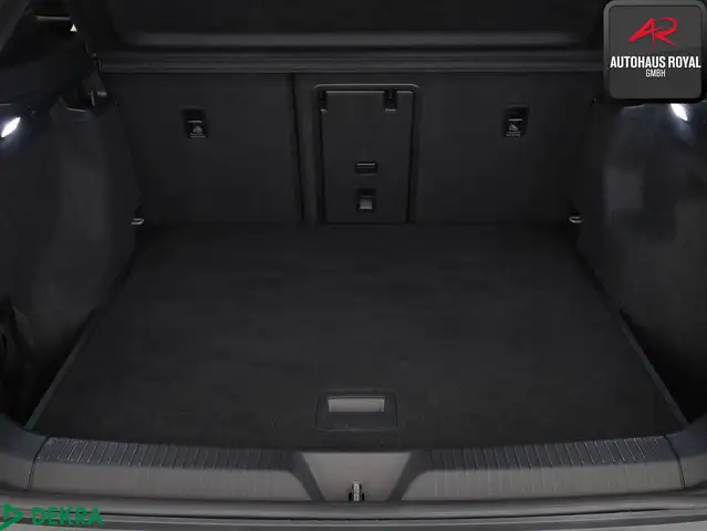 Volkswagen Id.4 view 13