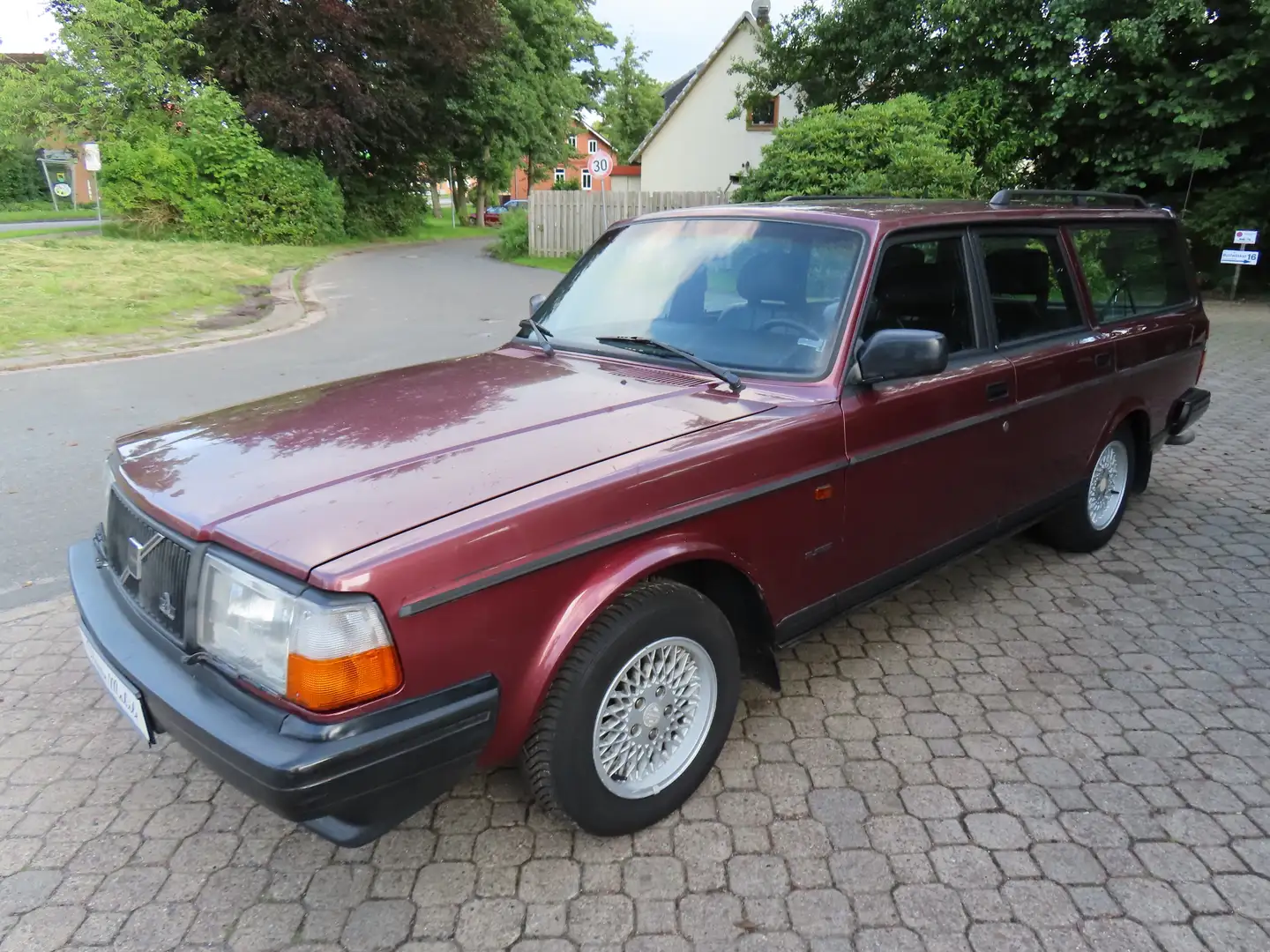 Volvo 240 Kombi Super Polar *LPG*Leder*Klima*H-Kennzeichen* Rouge - 2
