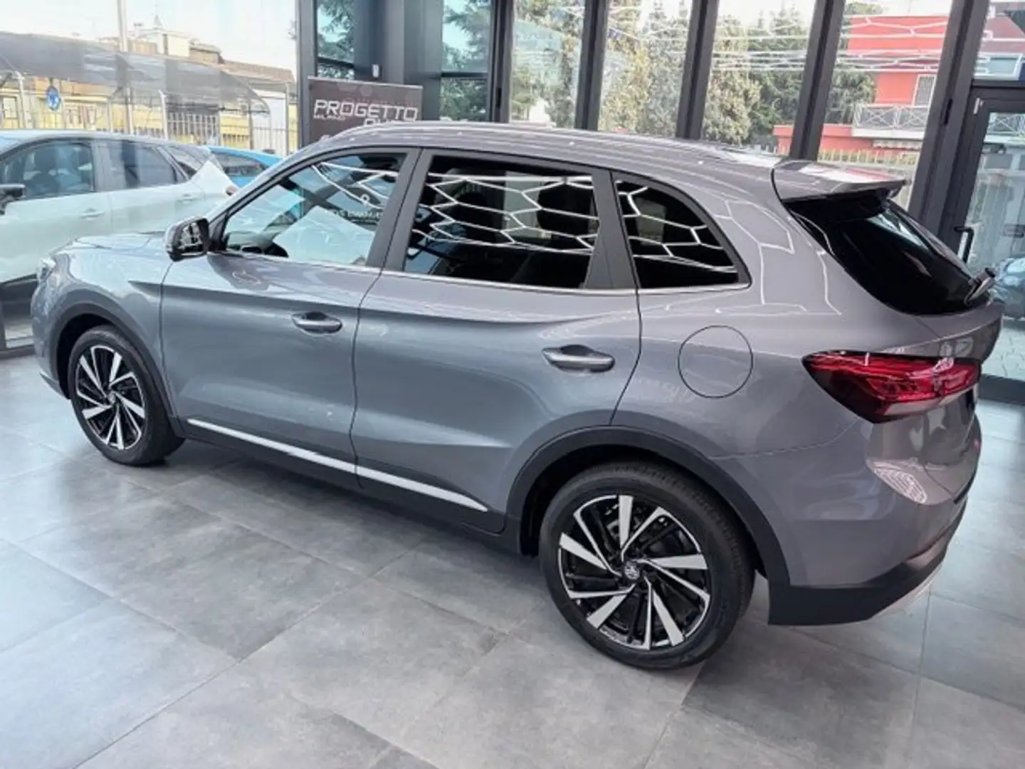 MG ZS ZS 1.5 Full hybrid+ Luxury 197CV Grigio - 2