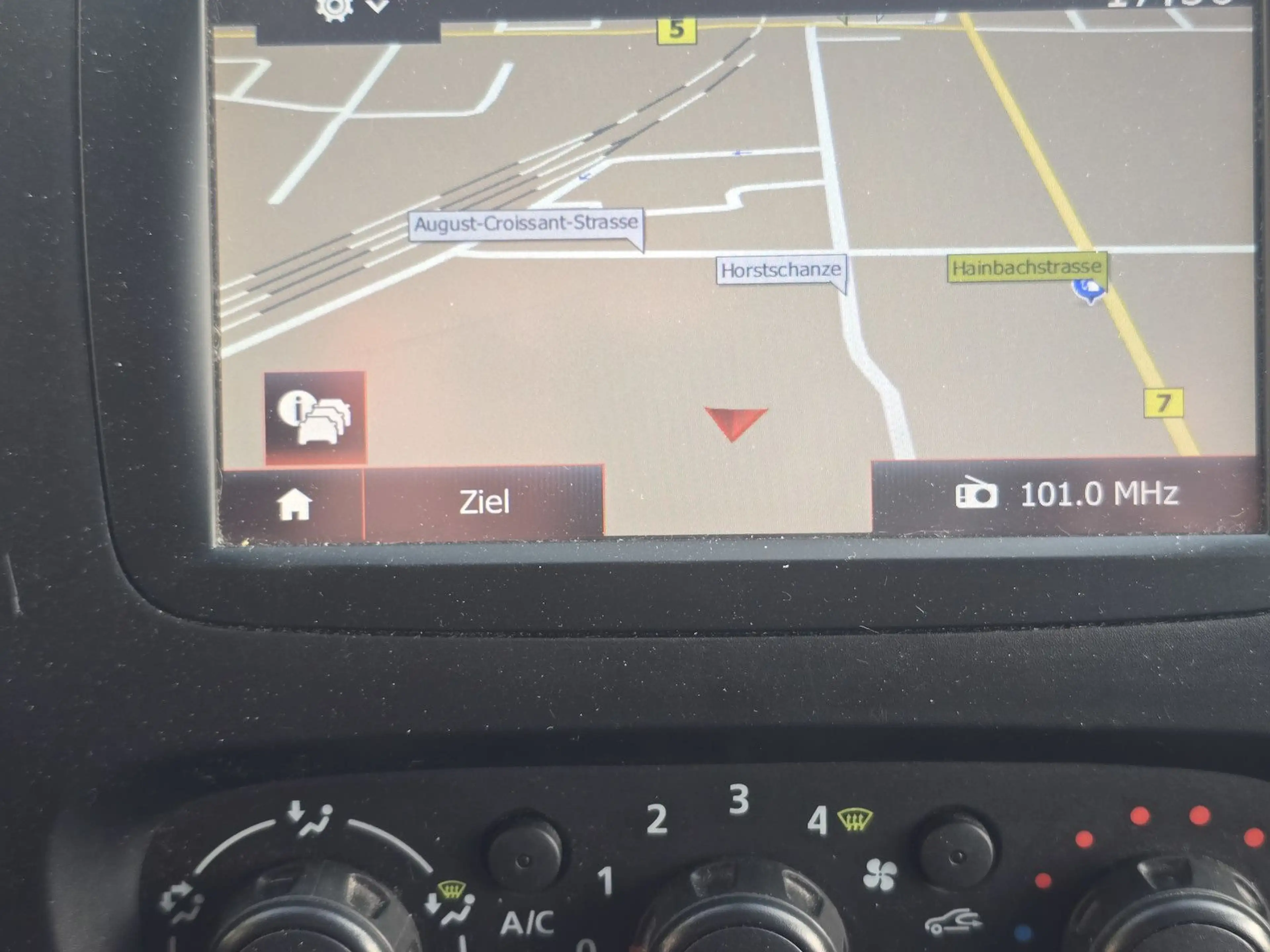 Opel Vivaro Kasten L2H1 Kühlkasten Klima NAVI — photo 14