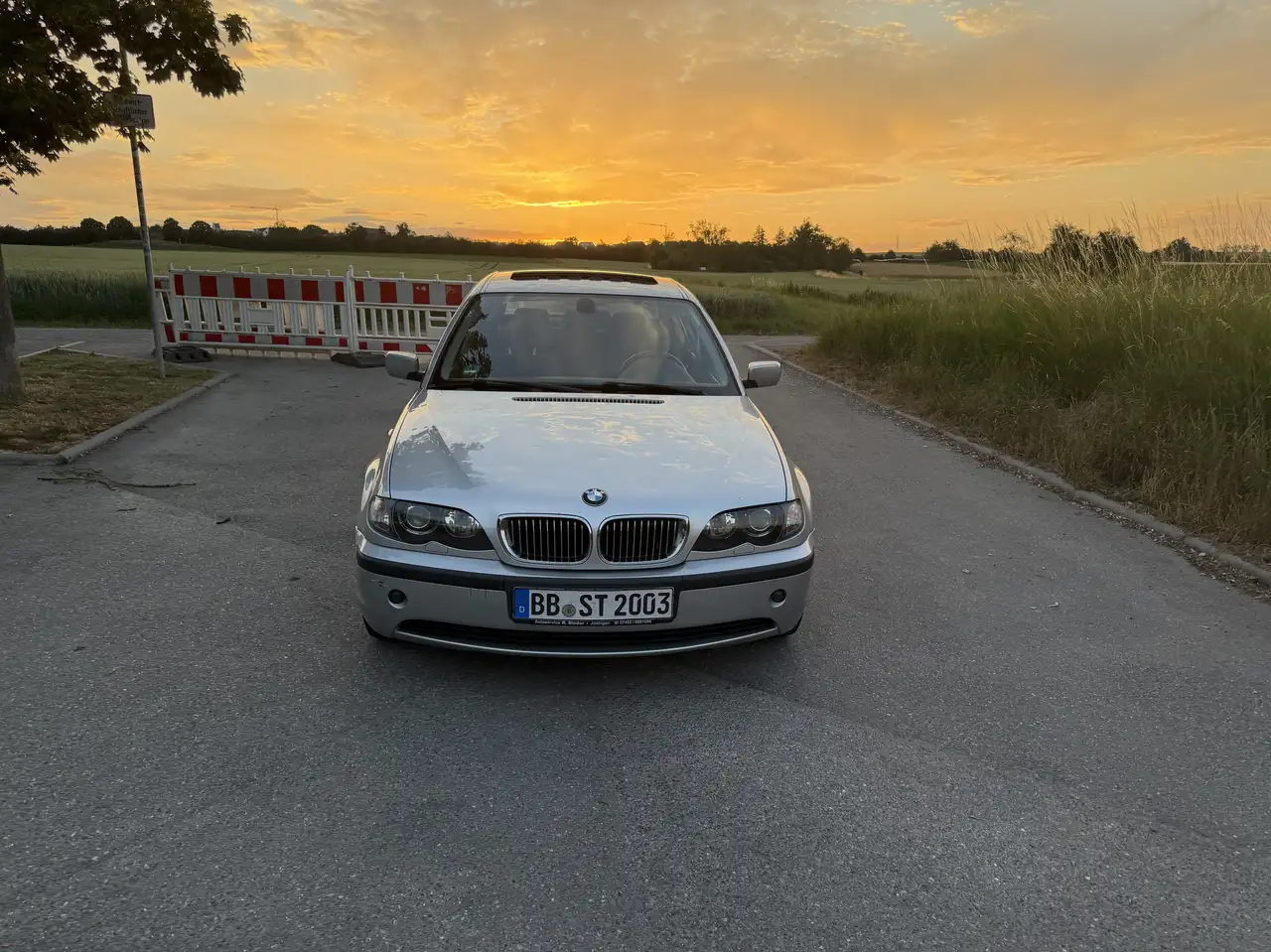 BMW 320, foto 2