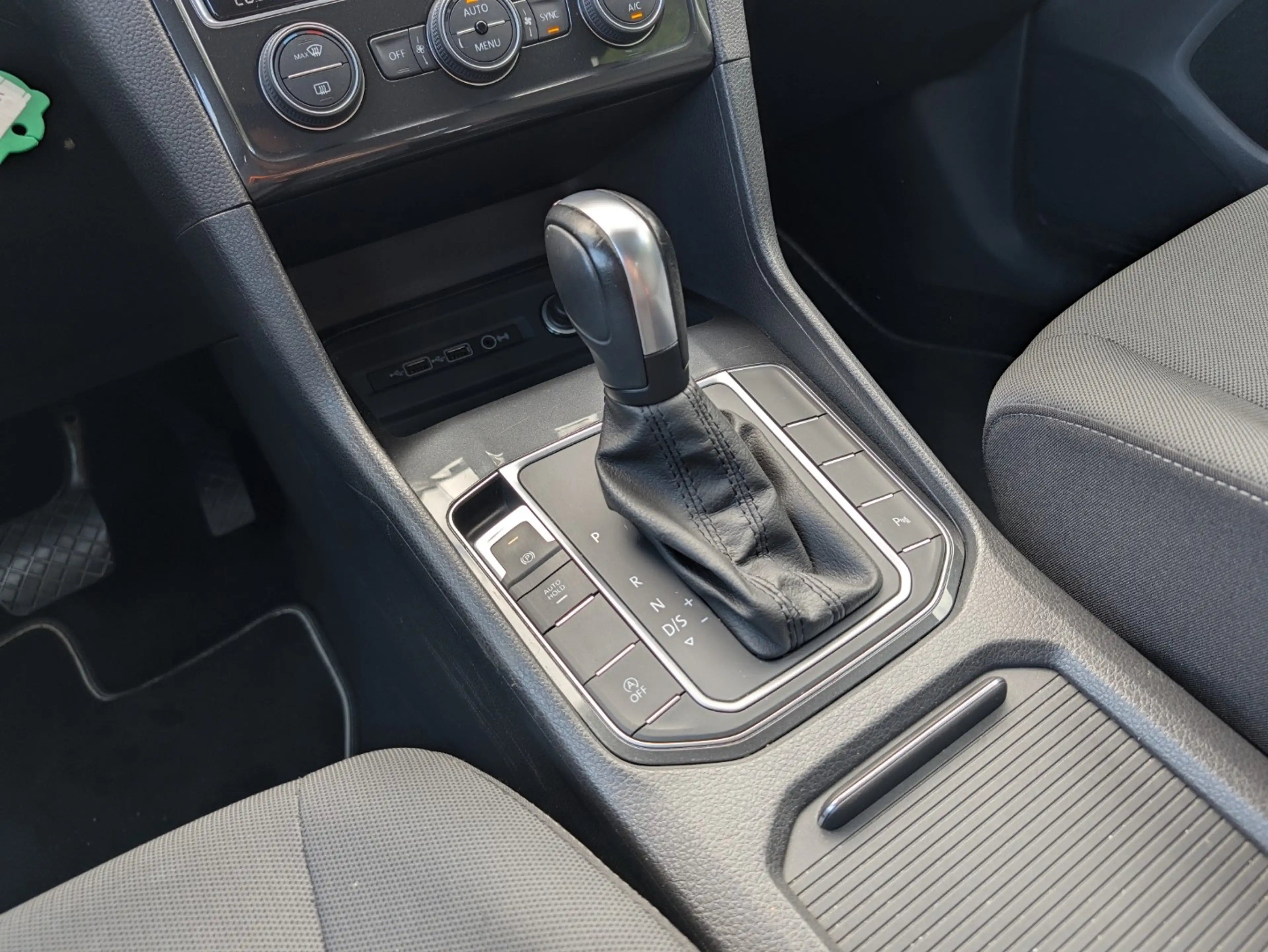 Volkswagen Golf Sportsvan 1.5 TSI Highline 150PK | Trekhaak | Dynaudio | Stu — photo 8