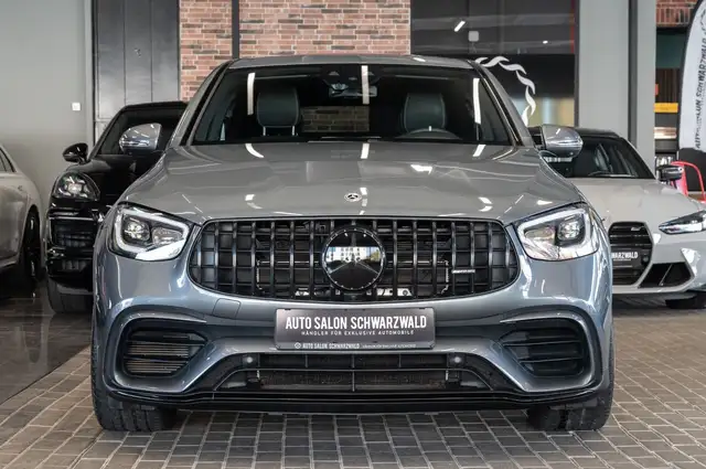 Mercedes-Benz GLC view 5