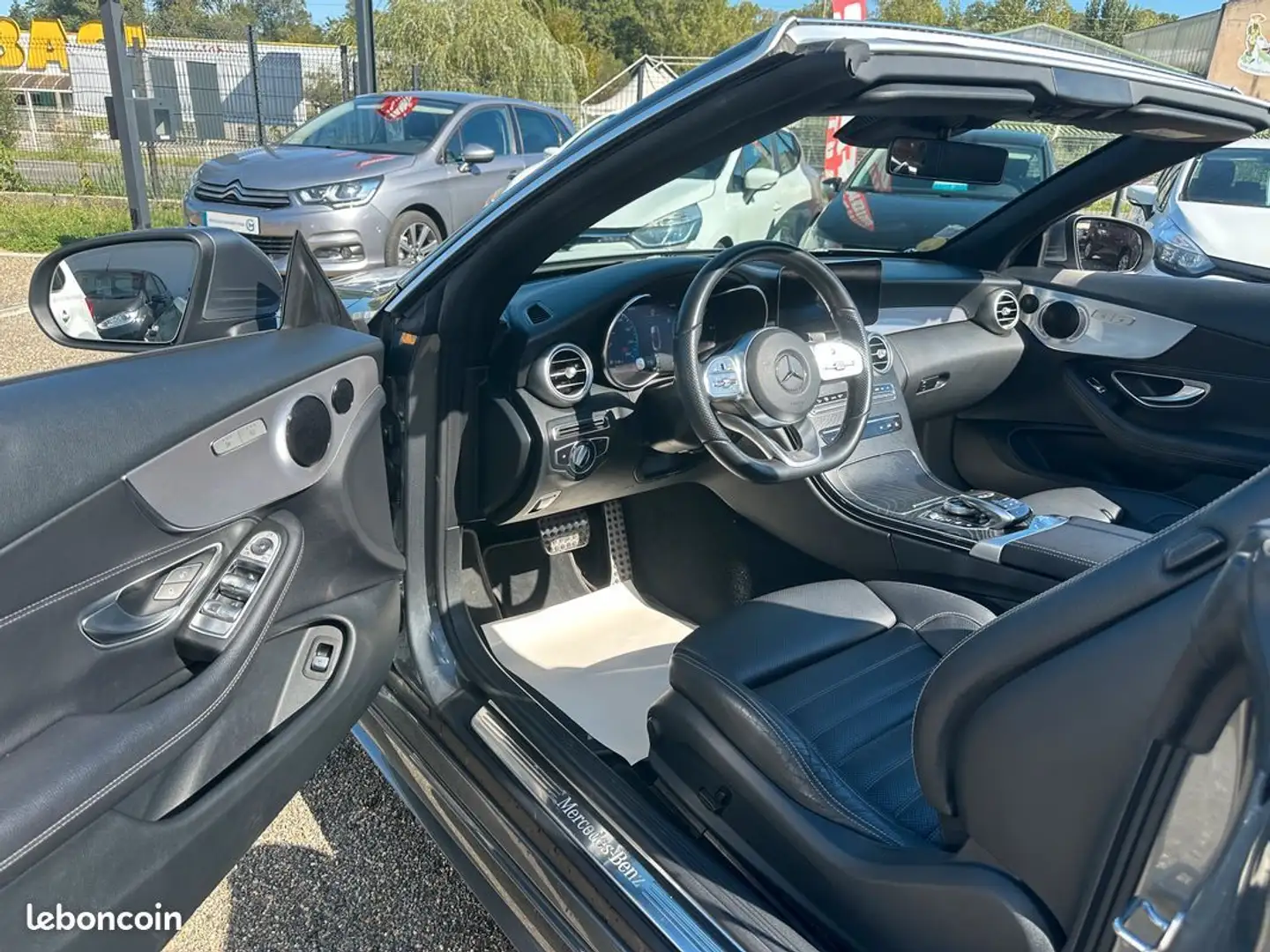Mercedes-Benz C 220 MERCEDES Benz Cabriolet 220D 194Ch Amg Line 9G-Tronic Grijs - 2