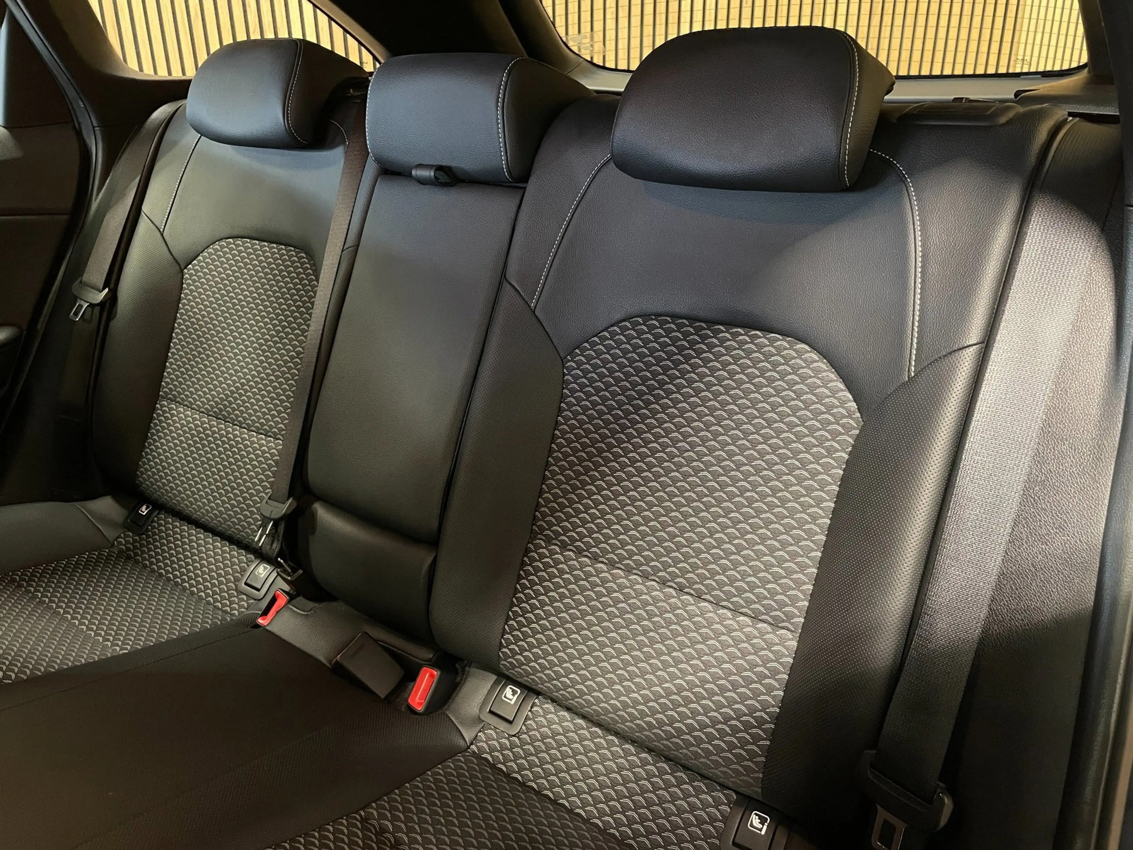 Kia Ceed SW / cee'd SW Sportswagon 1.0 T-GDi DynamicPlusLine|120PK|1/2 LE — photo 31