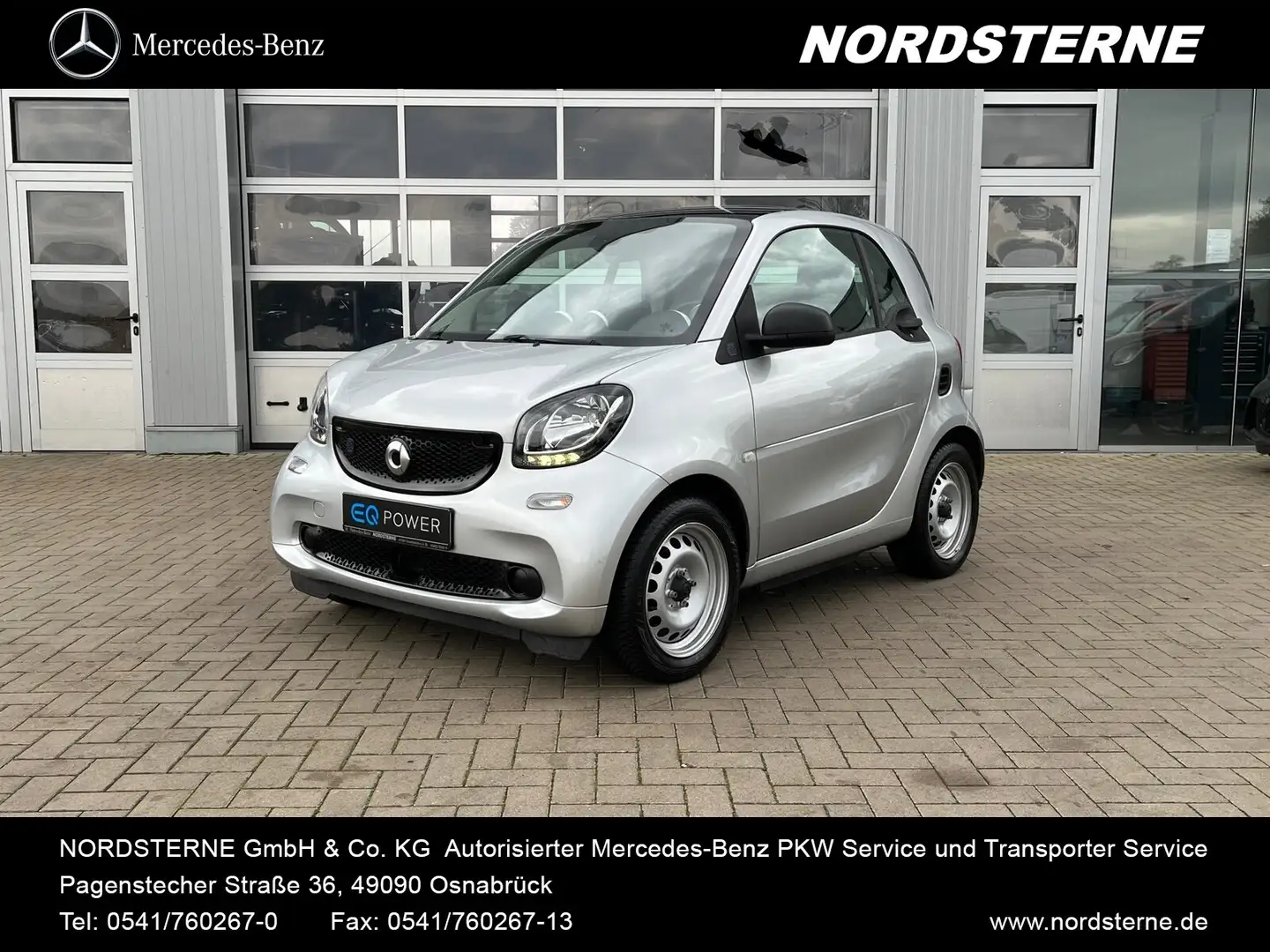 smart forTwo smart EQ fortwo Cool & Media PANORAMA+NAVI+SHZ Silber - 1