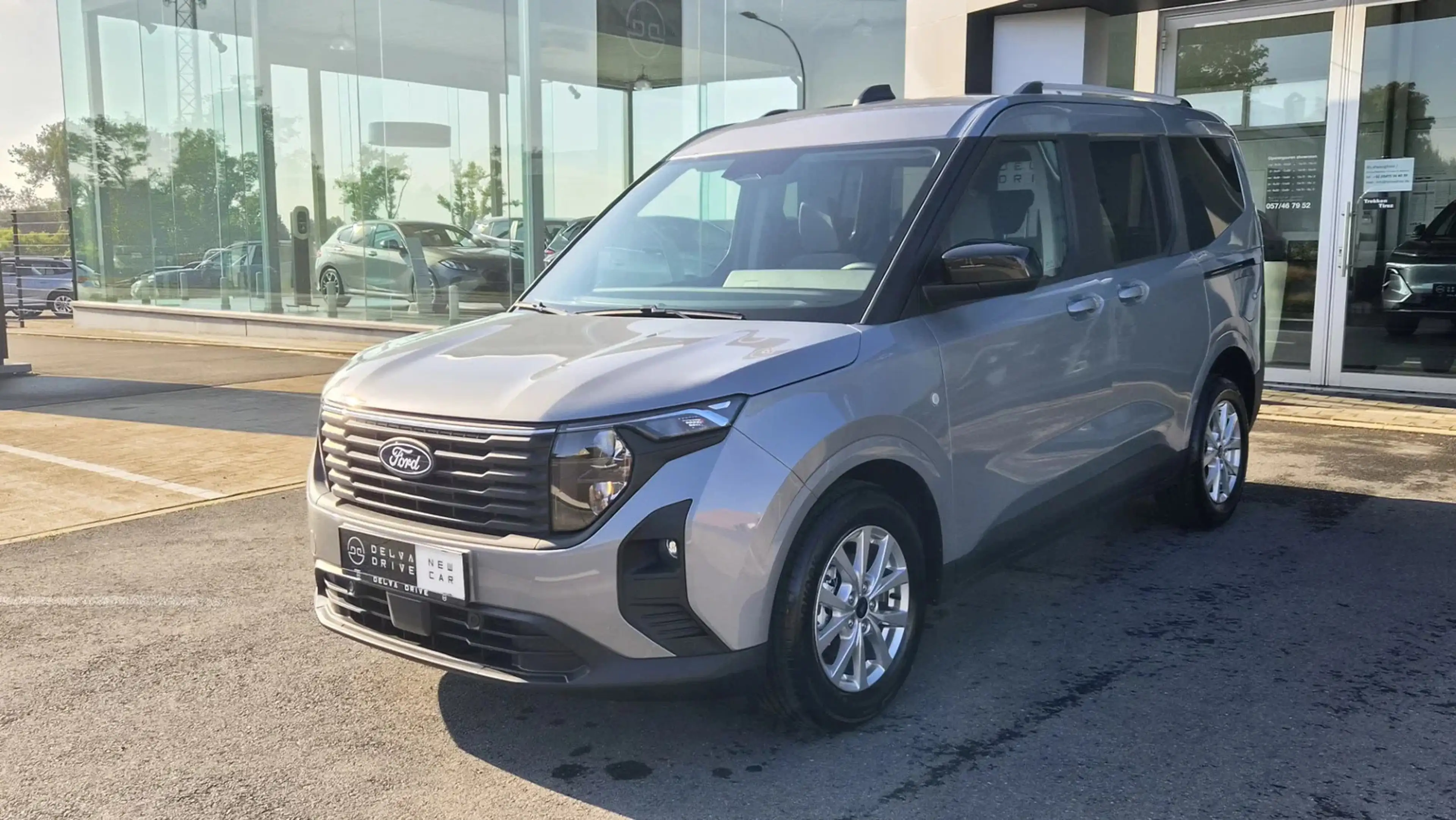 Ford Tourneo Courier Titanium 1.0 Ecoboost Autom.✅5 jr garantie