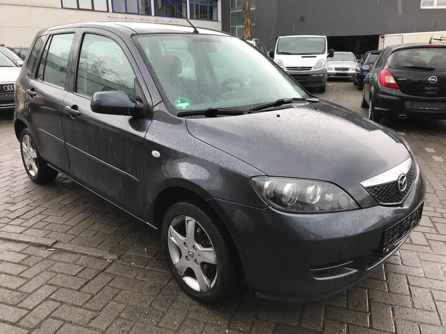 Mazda 2 2 1.4l Active Grau - 1