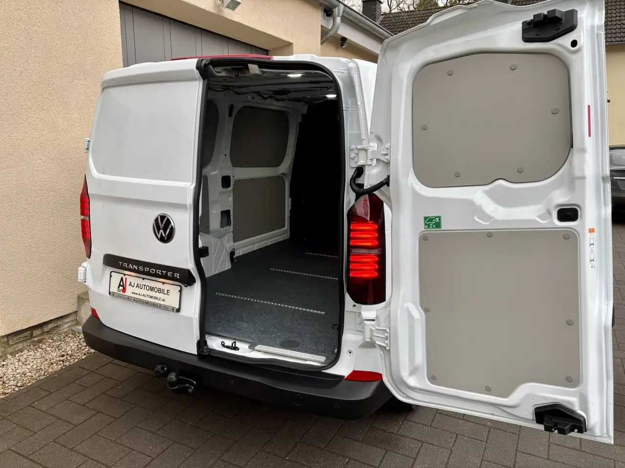 Volkswagen T7 Transporter 2026 — фото 11