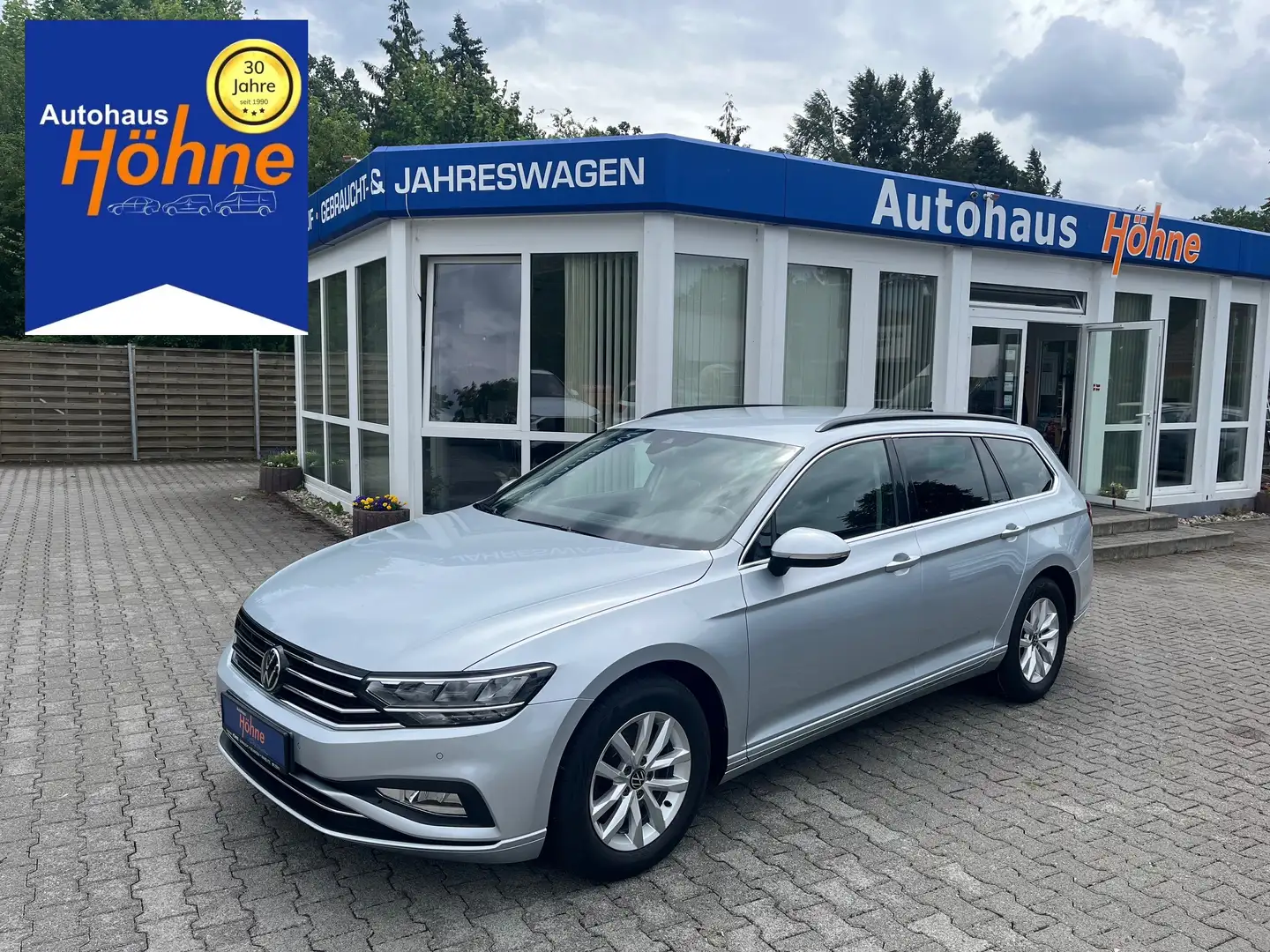 Volkswagen Passat Variant Business  AZV LED Scheinwerfer Silber - 1