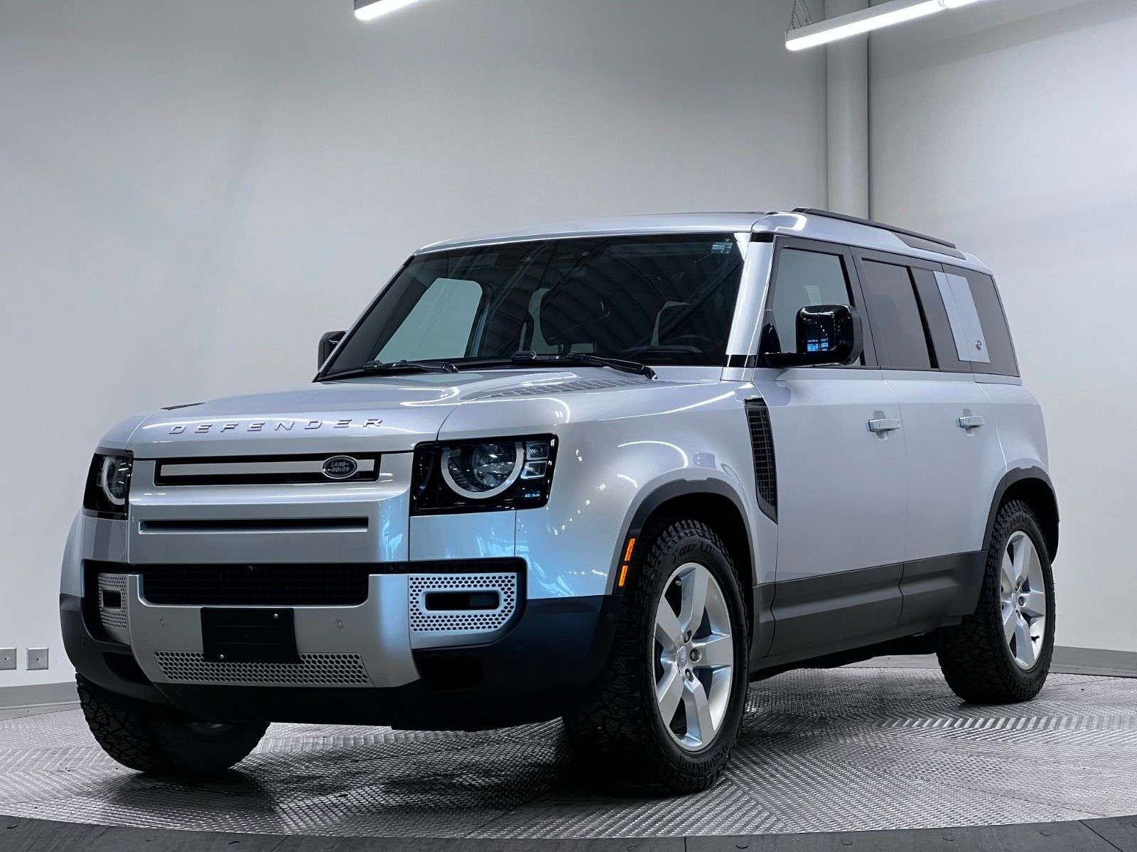 2023 Land Rover Defender 110 S | P300 | AIR SUSPENSION