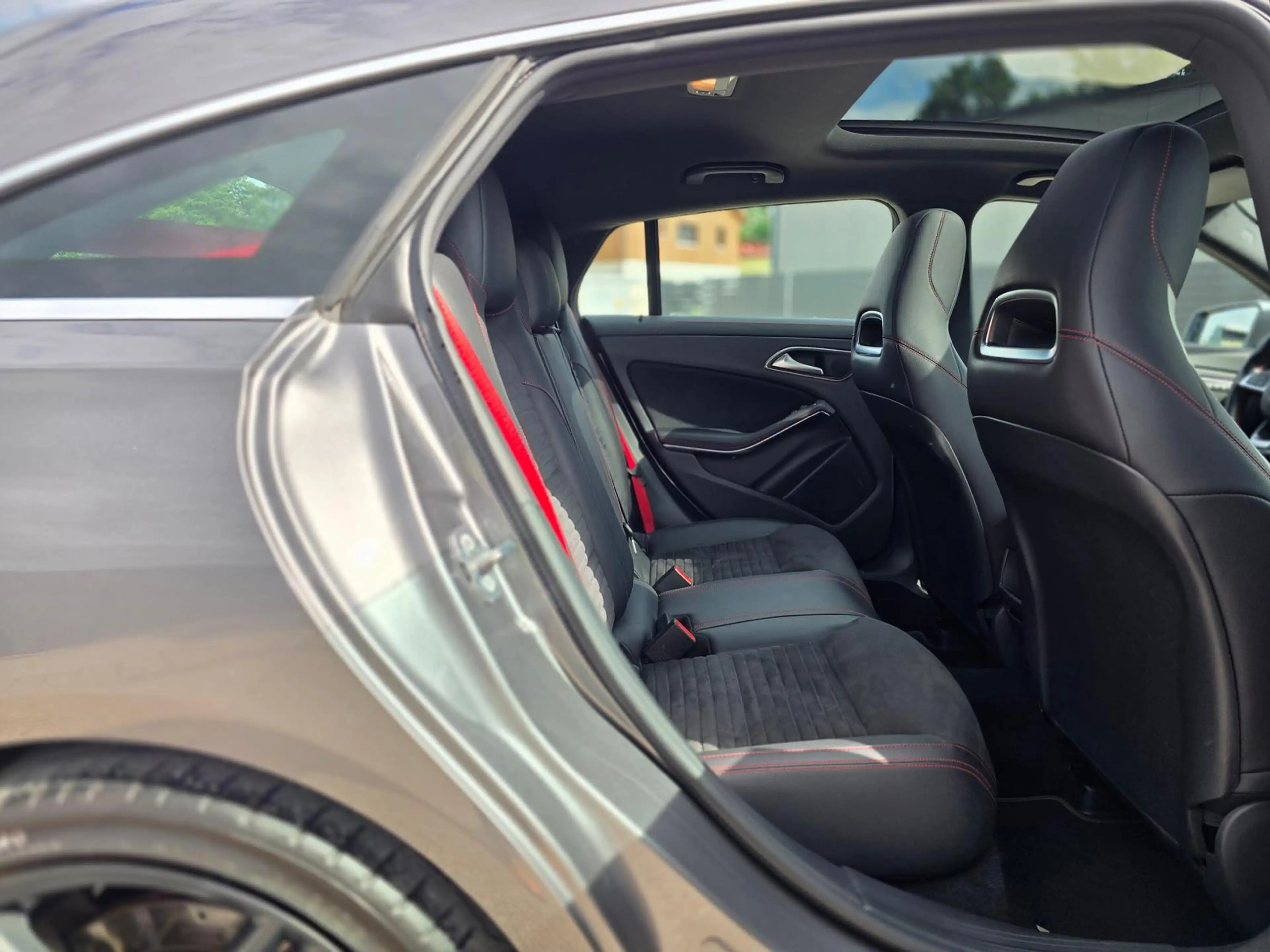Mercedes-Benz CLA 45 AMG 4Matic/Pano/Memory/ServiceNeu — photo 14