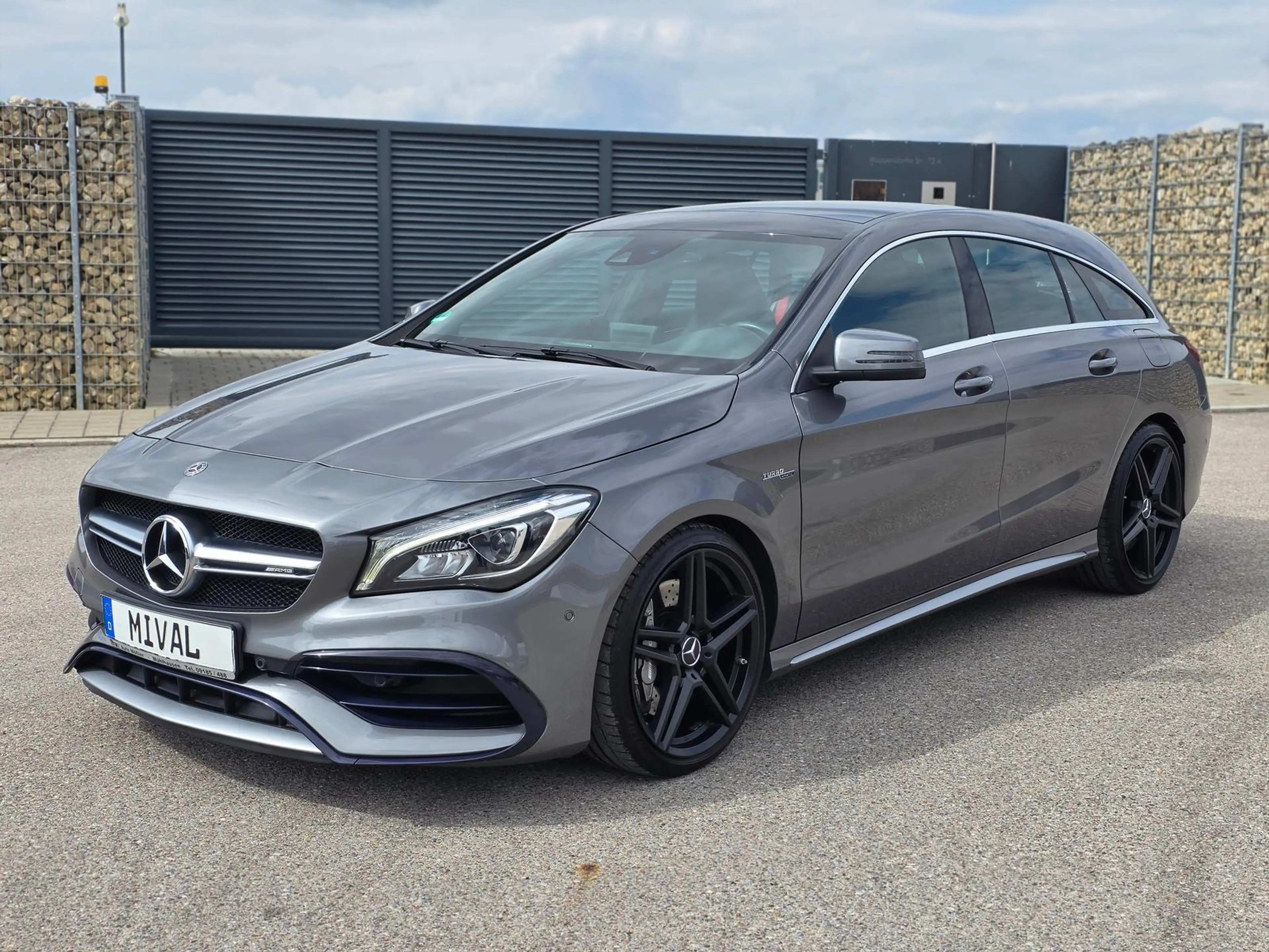 Mercedes-Benz CLA 45 AMG 4Matic/Pano/Memory/ServiceNeu — photo 3