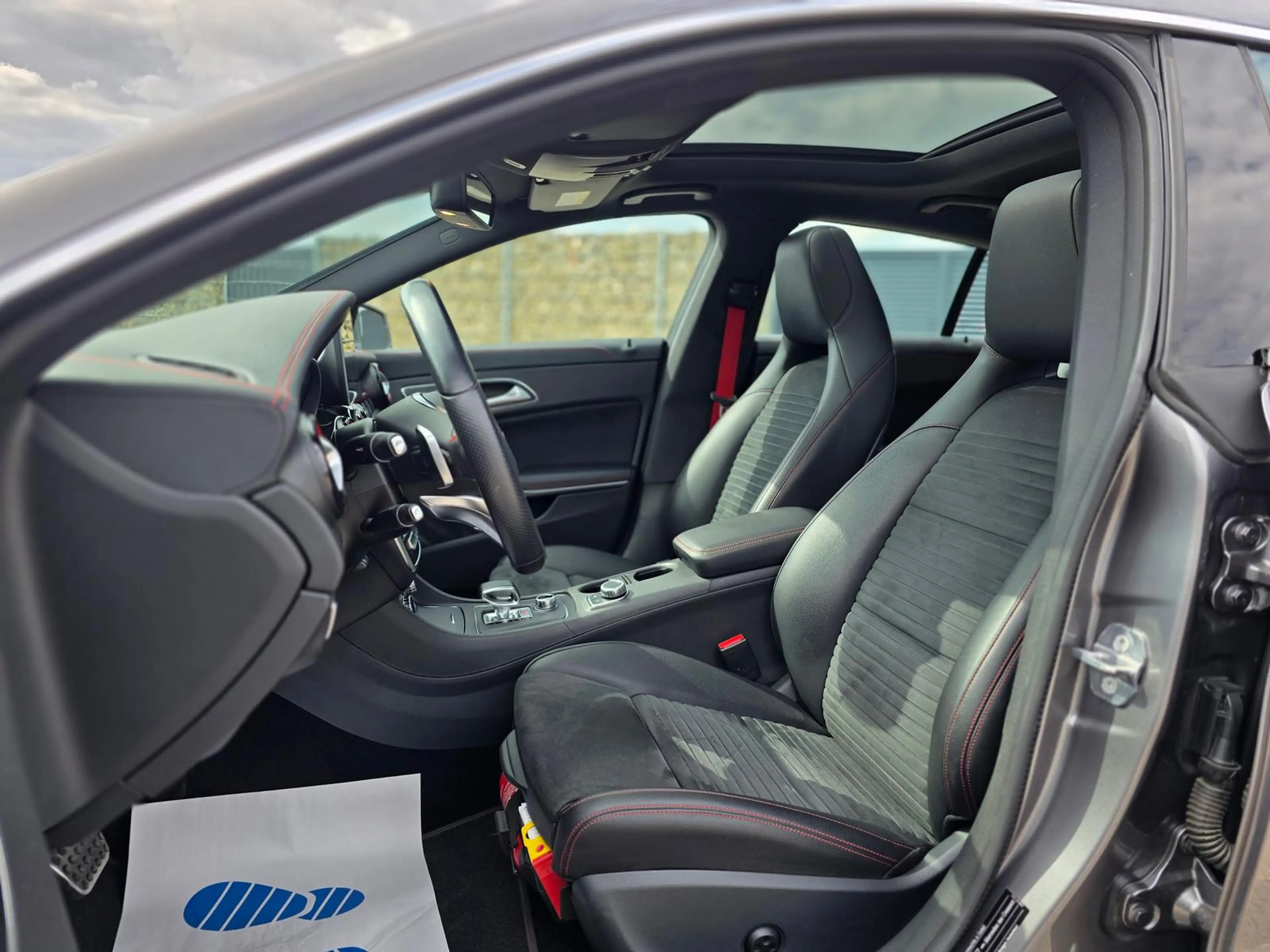 Mercedes-Benz CLA 45 AMG 4Matic/Pano/Memory/ServiceNeu — photo 10