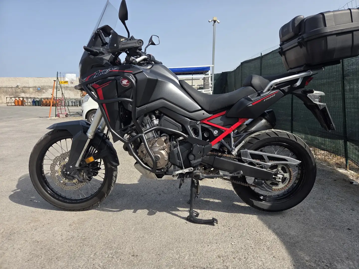 Honda CRF 1100 Nero - 1