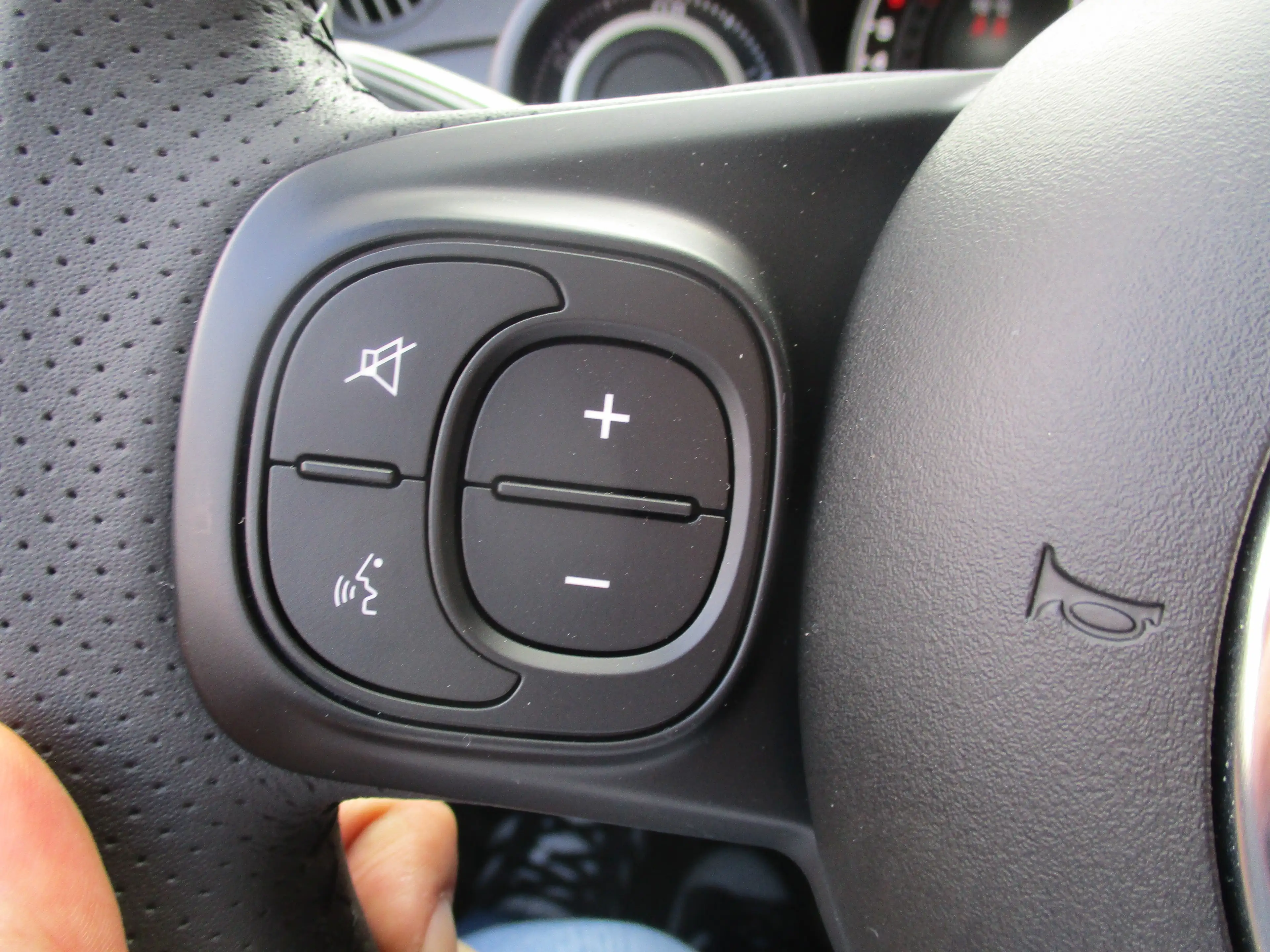 Abarth 595 595, Sabelt, Klimaaut., Navi, Beats, Apple Carpl. — photo 12