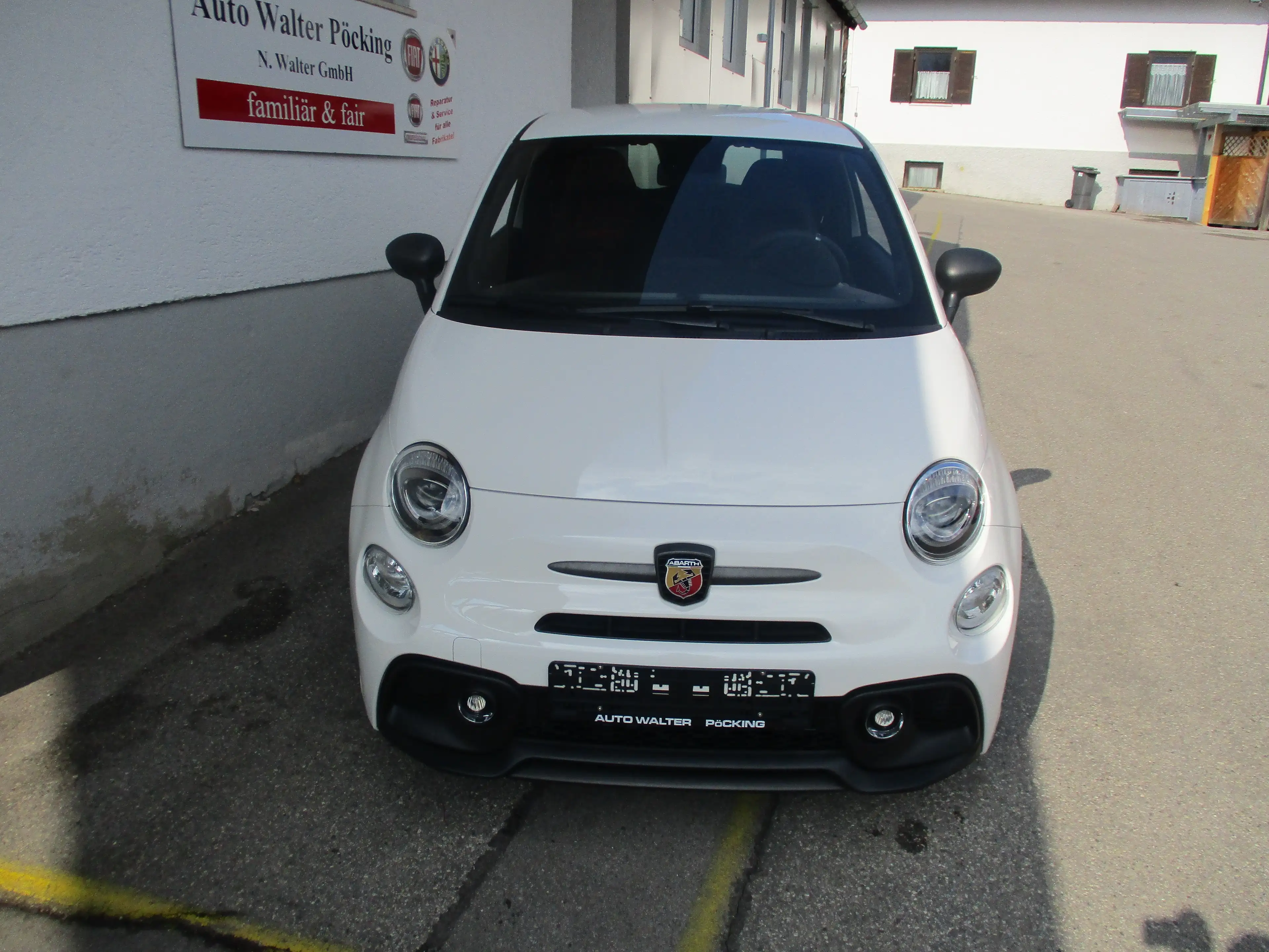 Abarth 595 595, Sabelt, Klimaaut., Navi, Beats, Apple Carpl. — photo 2