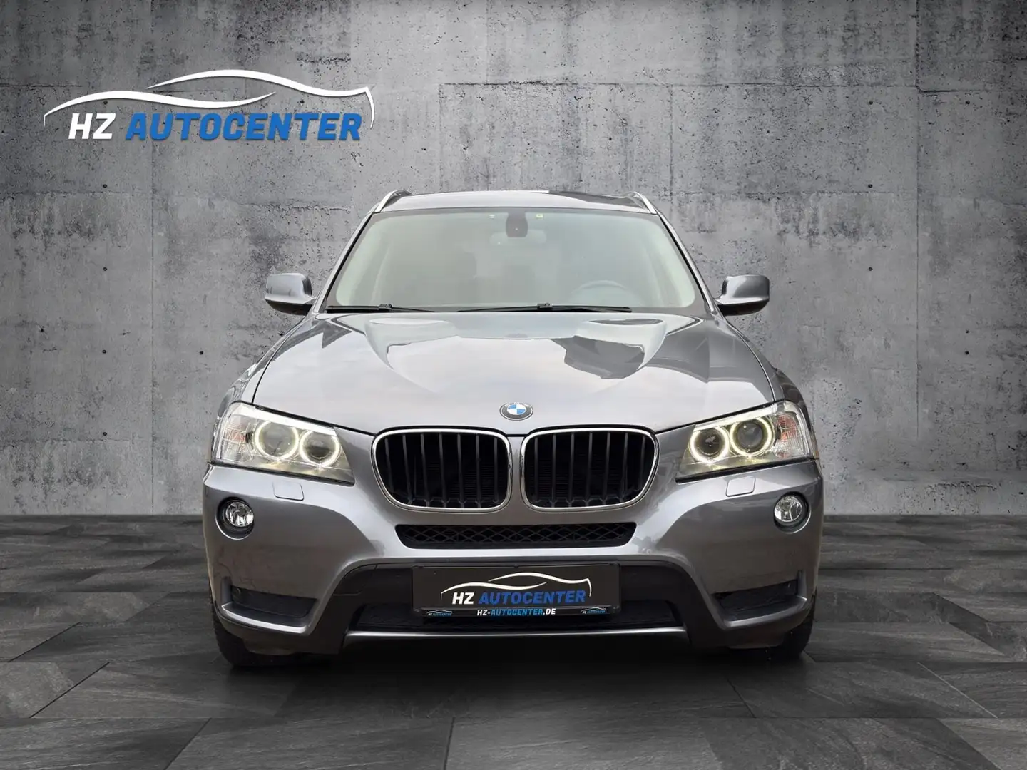 BMW X3 xDrive 20 d Automatik*NAVI*LED*XENON*1.HAND Grau - 2