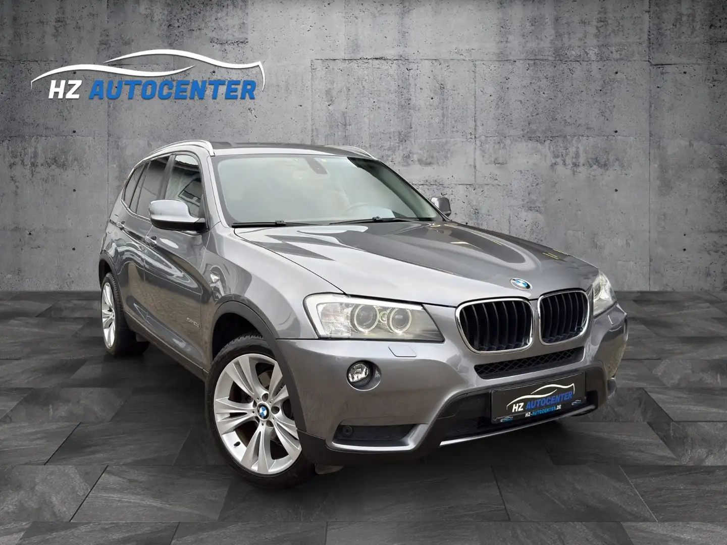 BMW X3 xDrive 20 d Automatik*NAVI*LED*XENON*1.HAND Grau - 1