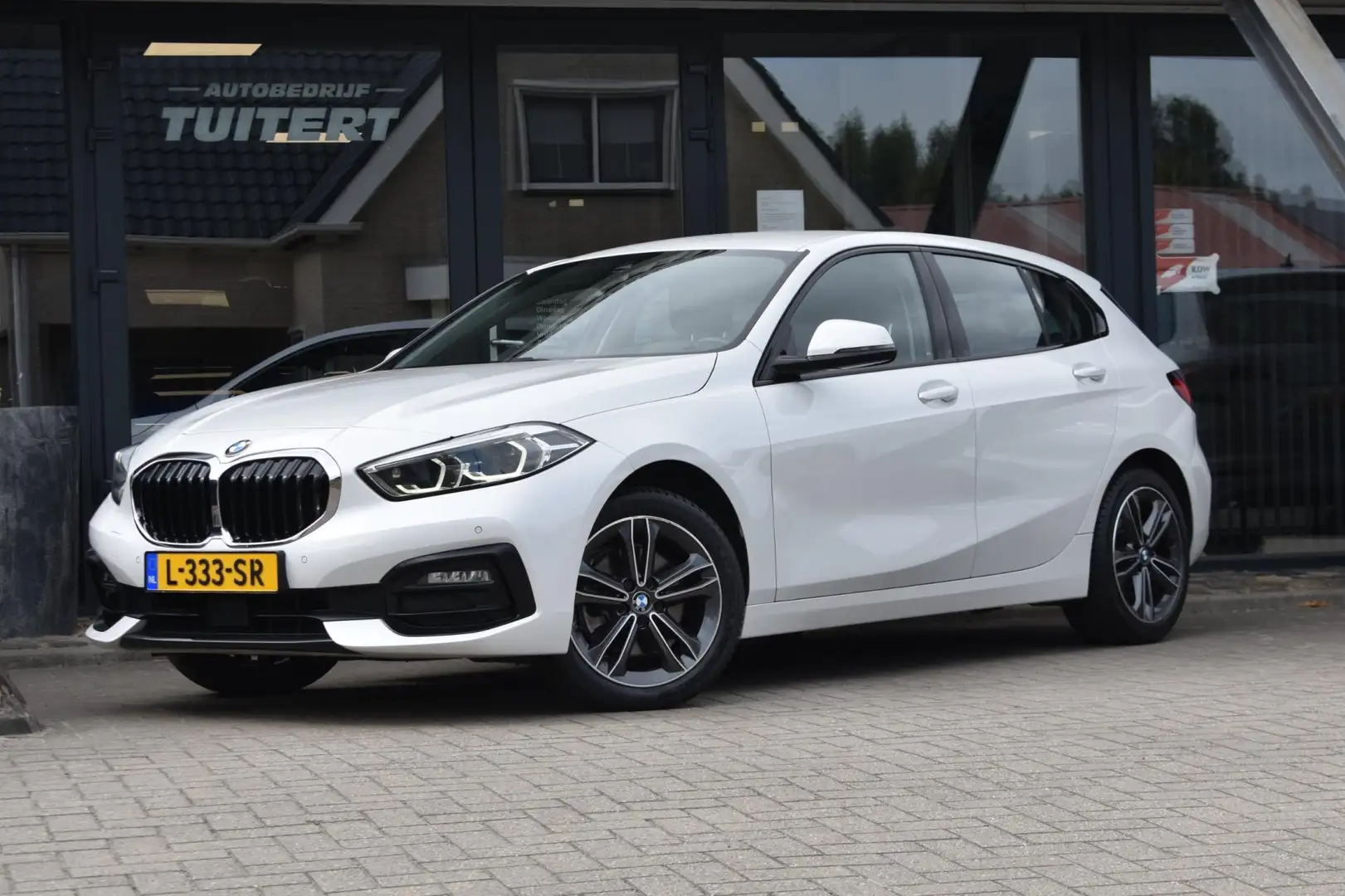 BMW 118 1-serie 118i Sport line | STOELVERWARMING | APPLE Wit - 1