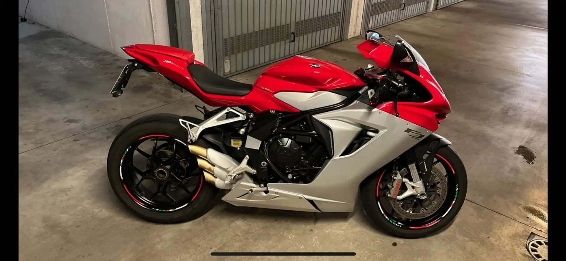 MV Agusta F3 F3 675 EAS ABS (2017 - 20) Rosso - 1