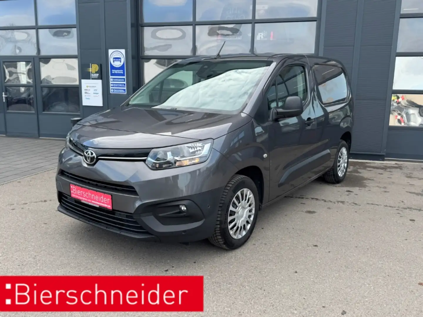 Toyota Proace City 1.5 D Aut. L1 Comfort NAVI GRA PDC Šedá - 1
