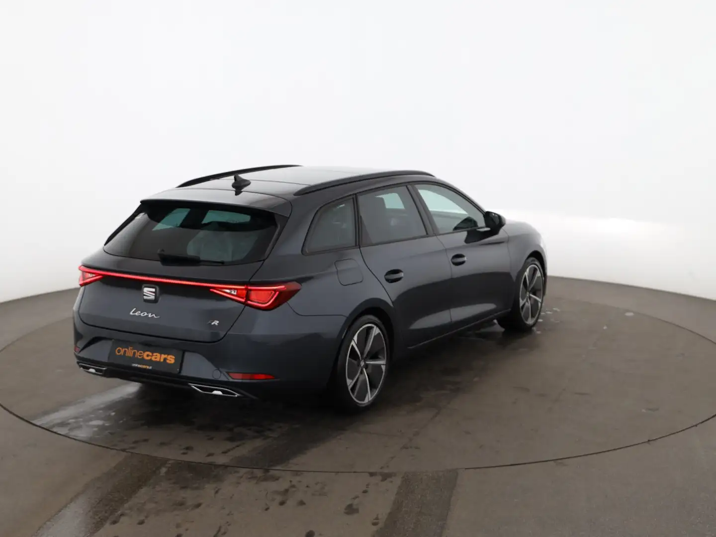 SEAT Leon ST 1.5 eTSI FR Aut LED SKY RADAR R-CAM TEMP Grau - 2