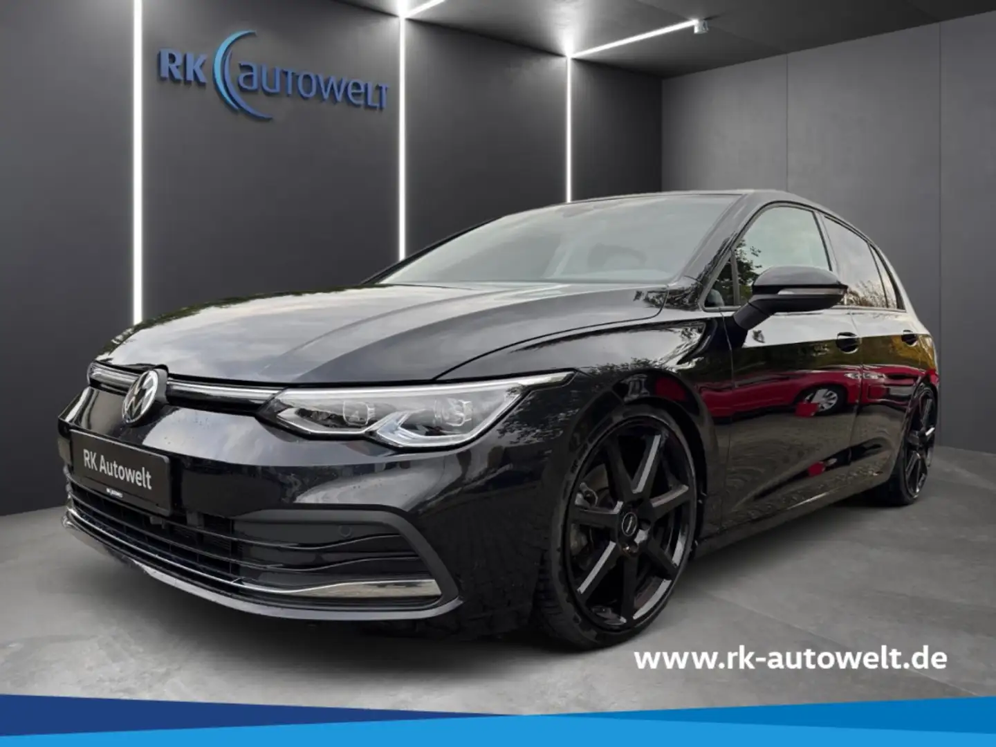 Volkswagen Golf VIII Active 1.5 TSI Navi Sitzheizung Climatronic Noir - 1