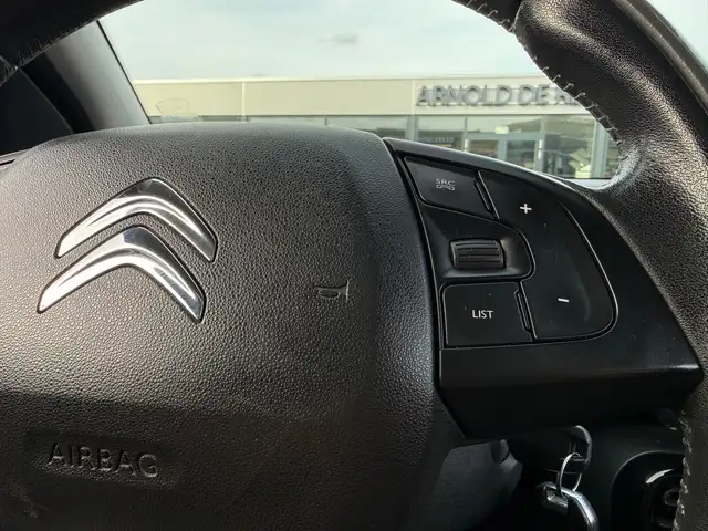 Citroen C4 Cactus view 27