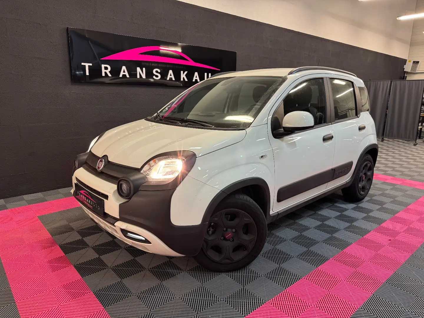 Fiat Panda Panda 1.0 70 ch Hybride BSG S/S Cross Blanc - 1