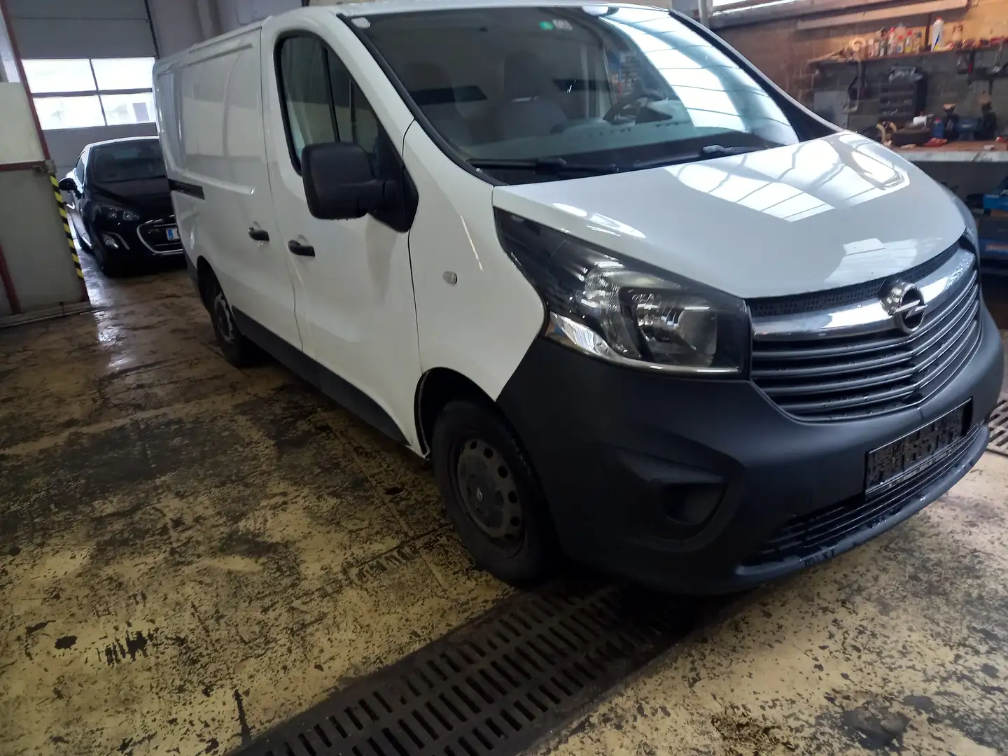 Opel Vivaro Vivaro Combi Life L1H1 1,6 BiTurbo CDTI Ecotec 2,7t S Weiß - 2