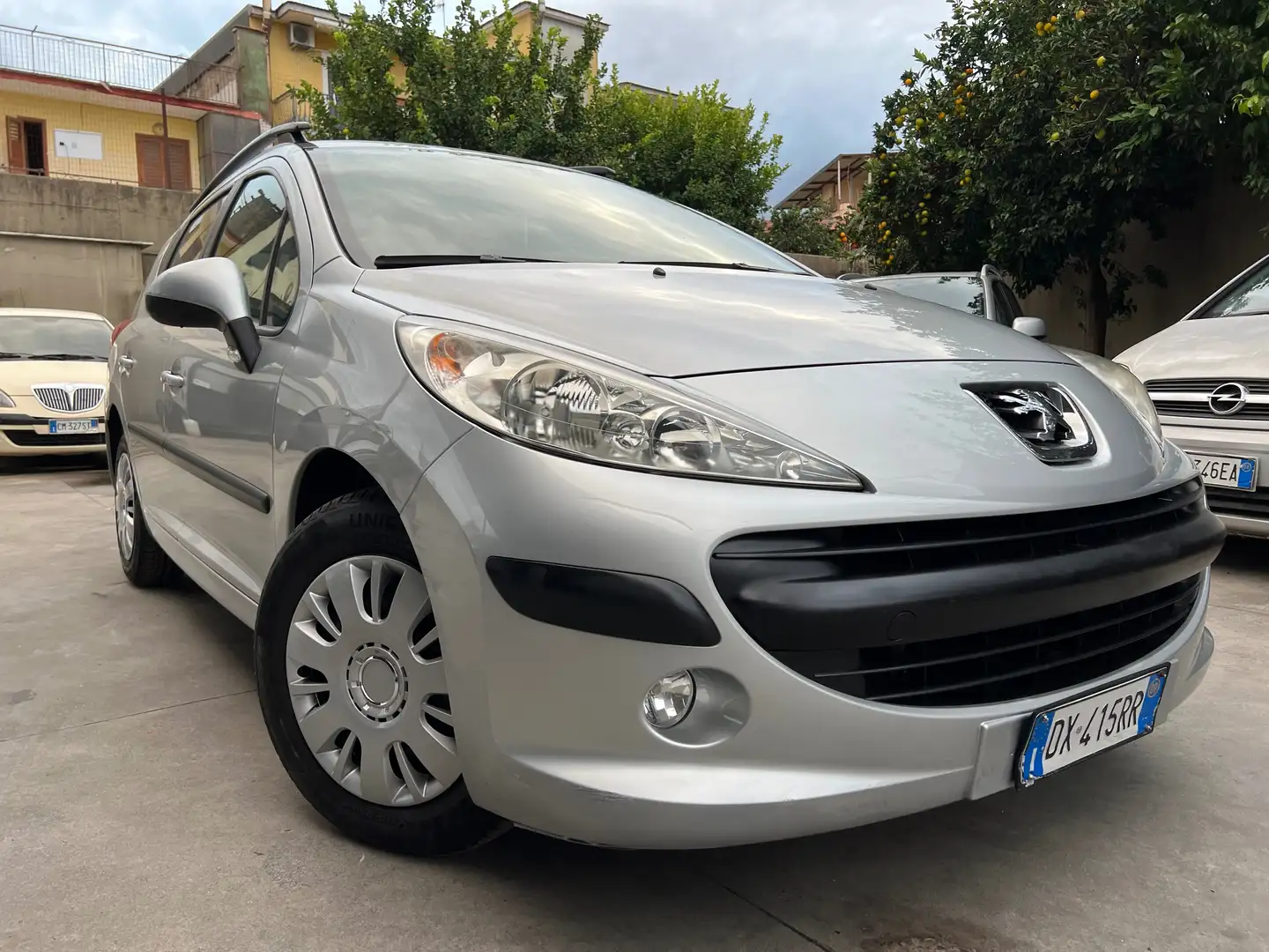 Peugeot 207 207 SW SW 1.6 hdi 16v XS Ciel c/esp fap Argent - 2