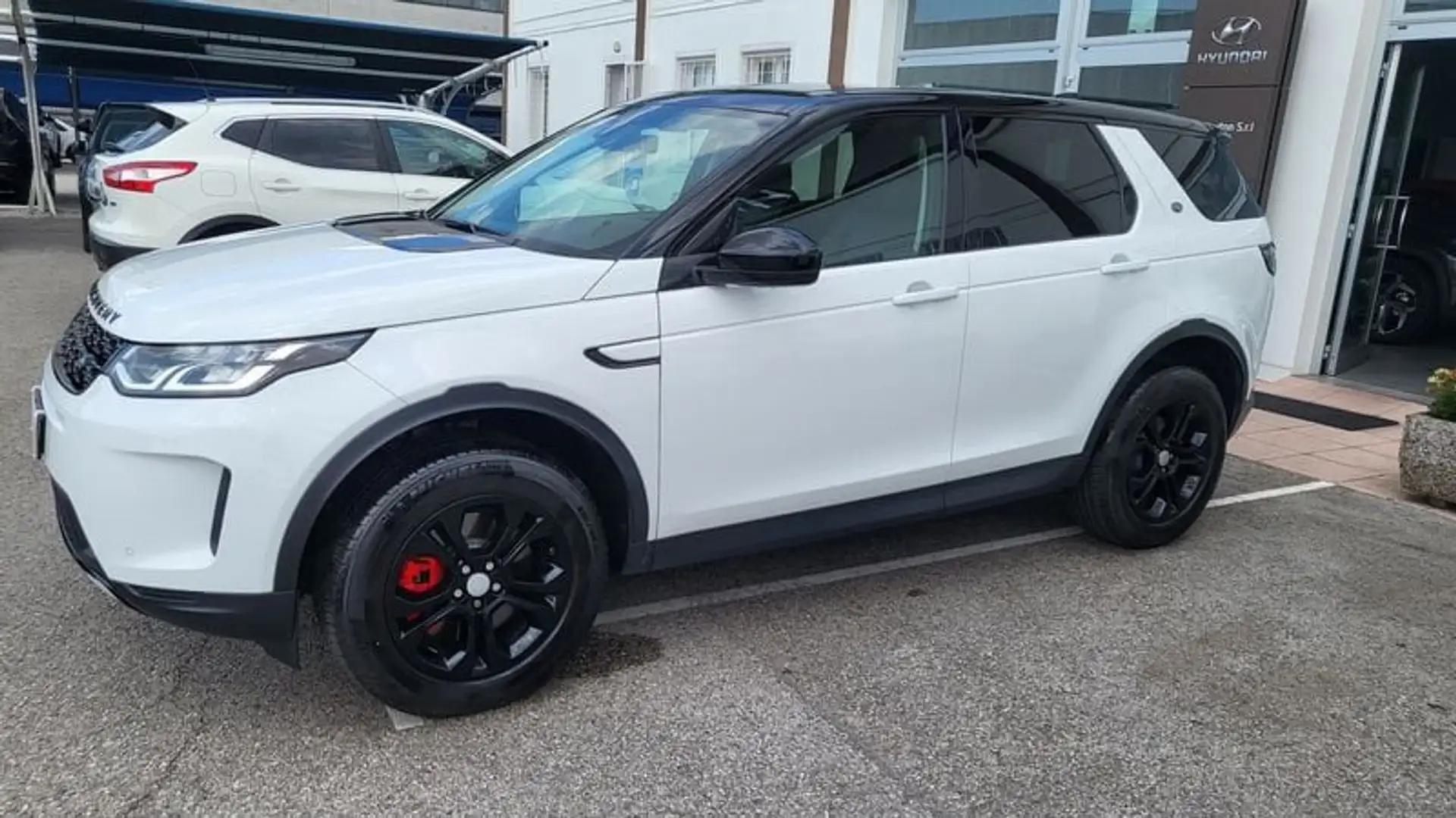 Land Rover Discovery Sport 2.0D I4-L.Flw 150 CV AWD Auto R-Dynamic S White - 1