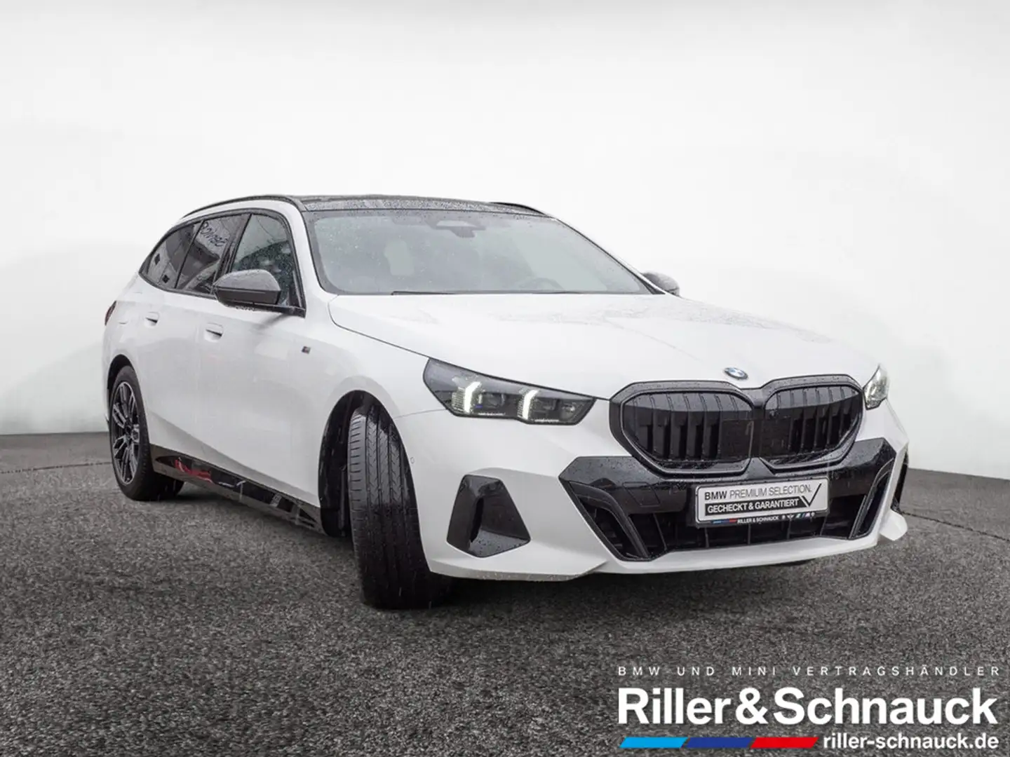 BMW 540 d Touring xDrive M-Sport ACC LED PANO 360° Weiß - 2