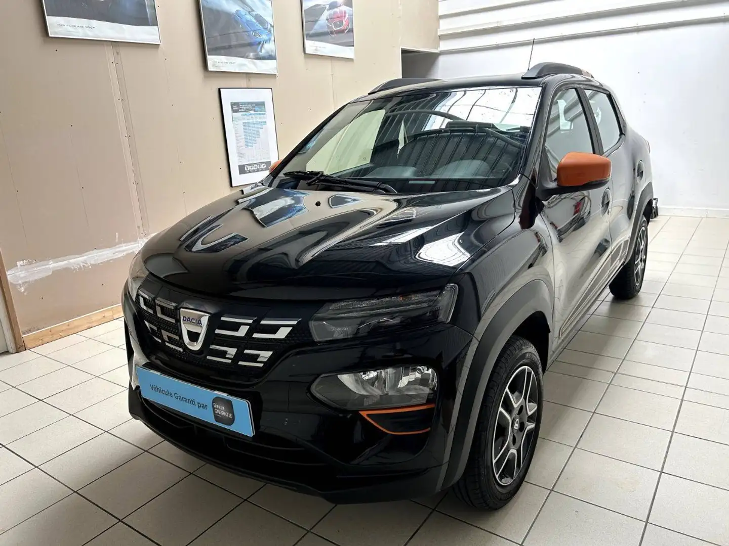 Dacia Spring Confort Plus - Achat Intégral Noir - 1