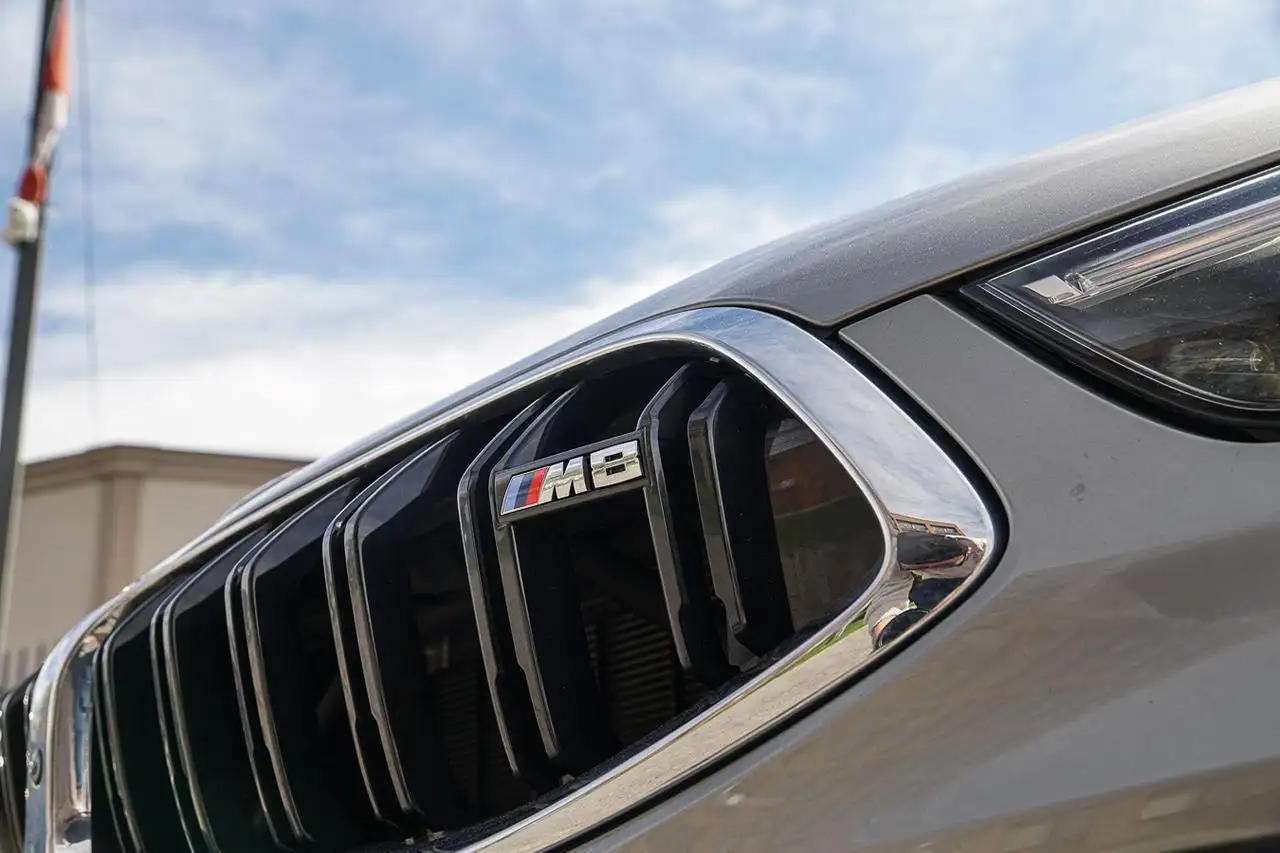 BMW M8 снимка BMW M8