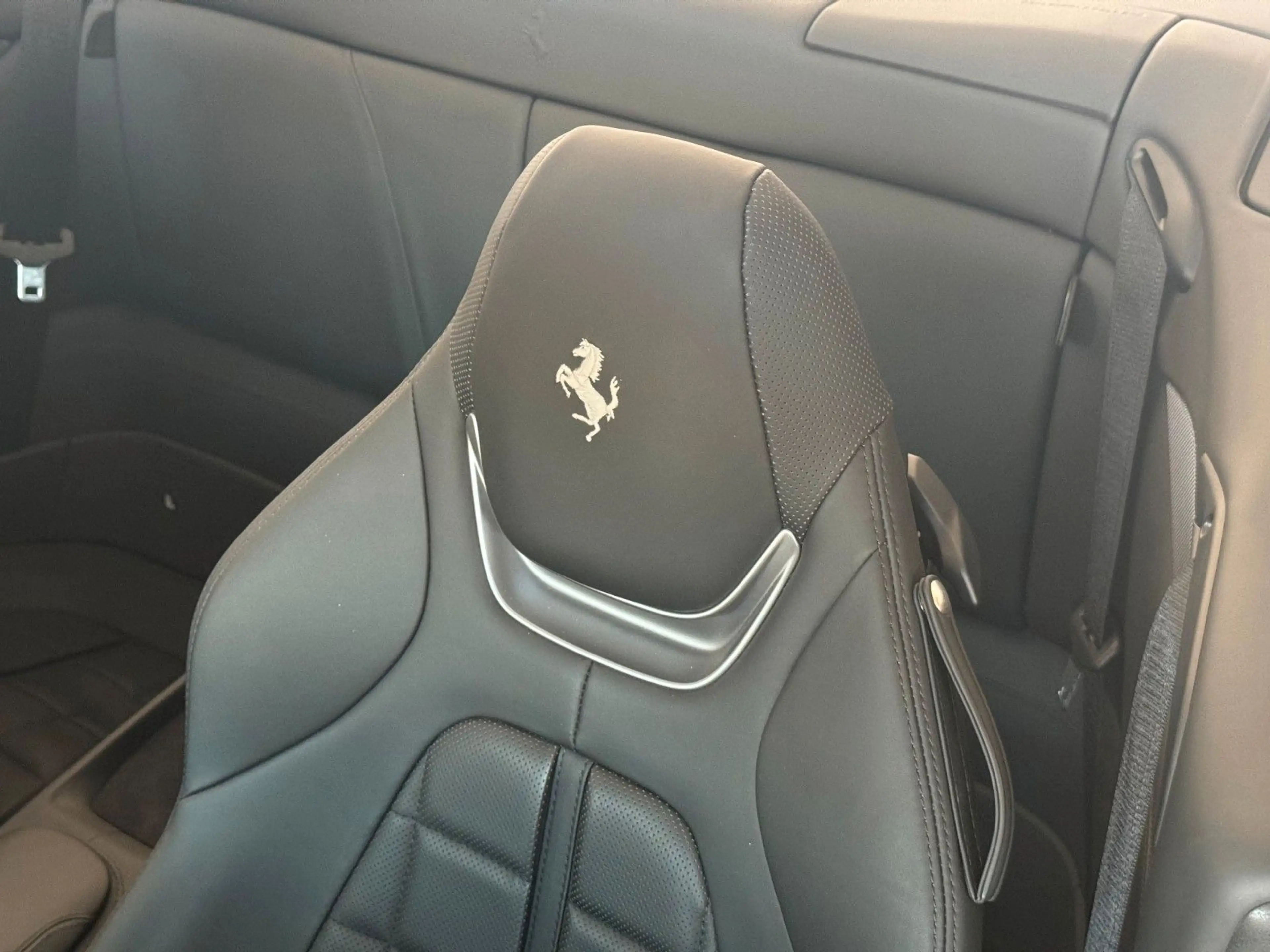 Ferrari Portofino ***Ferrari Frankfurt*** — photo 13