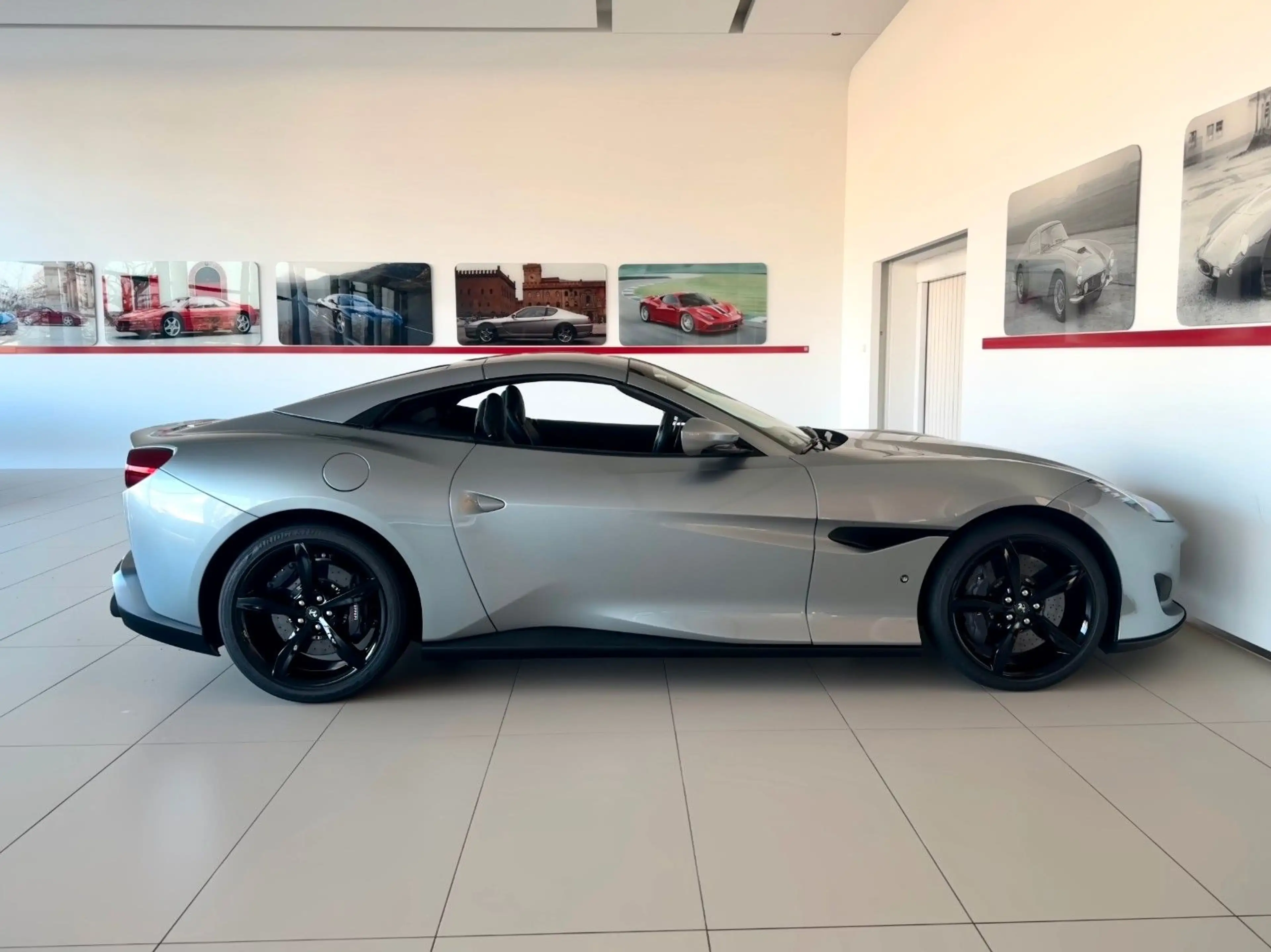 Ferrari Portofino ***Ferrari Frankfurt*** — photo 5