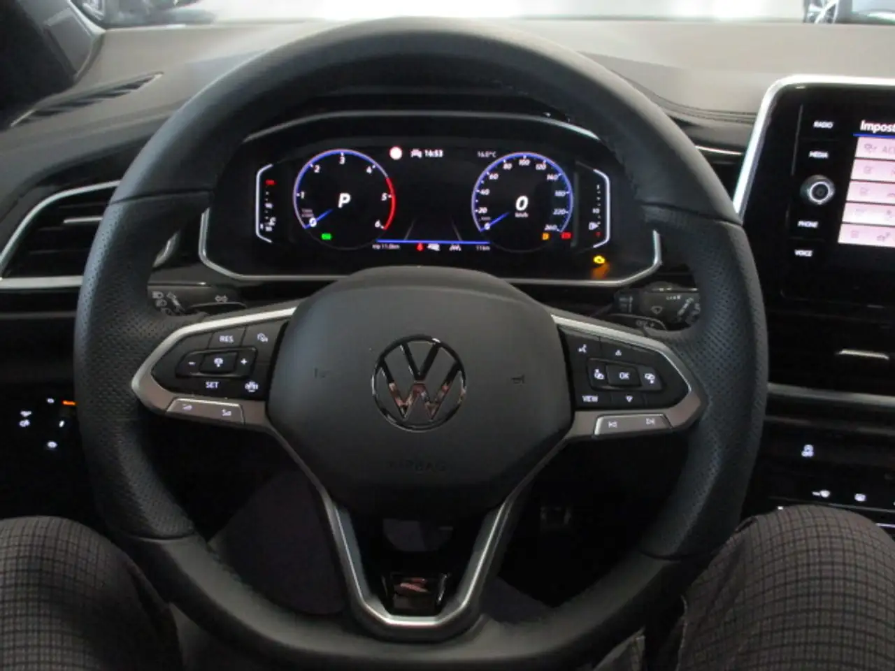 Volkswagen T-Roc T-Roc 2.0 tdi R-Line Plus 150cv dsg 12