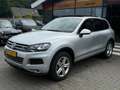 Volkswagen Touareg 3.0 TSI Hybrid Highline PANO/LEDER/PDC/APK 12-07-2 Grijs - thumbnail 6