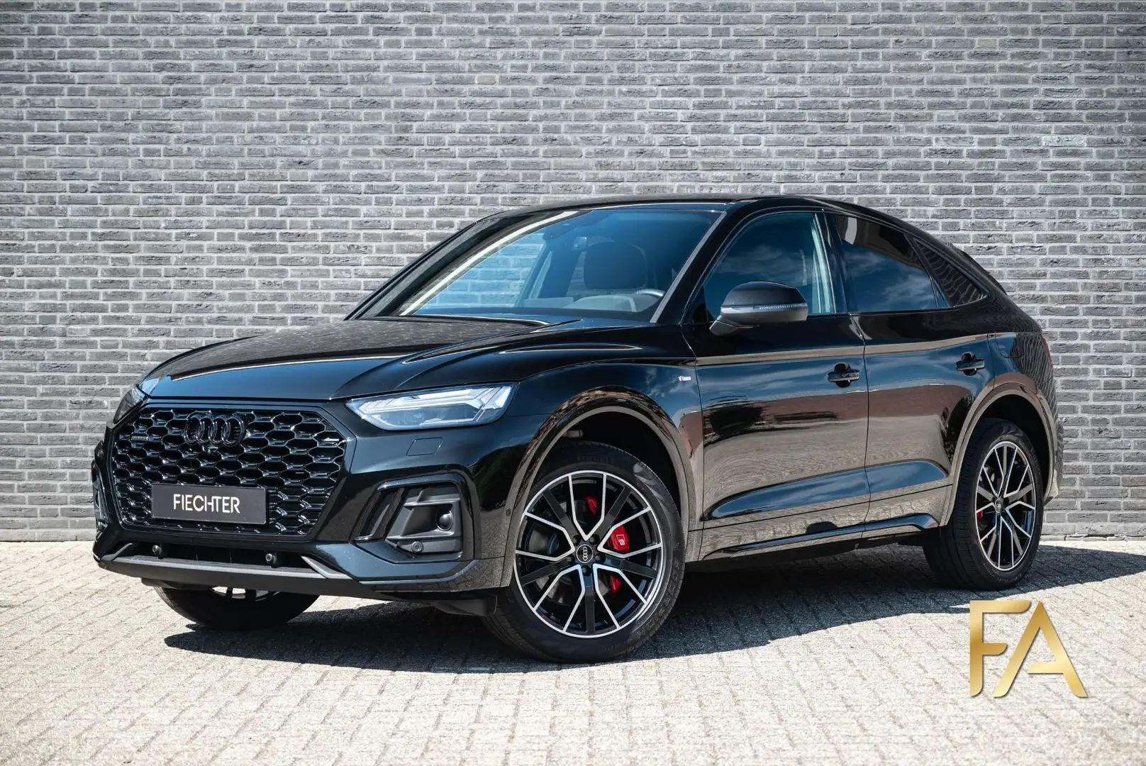 Audi Q5 Sportback 55 TFSI e S edition Zwart - 1