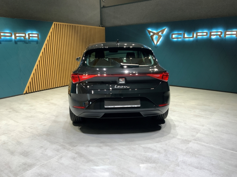 SEAT Leon Style Edition DSG+Kessy+VirtualCockpit+ — photo 8