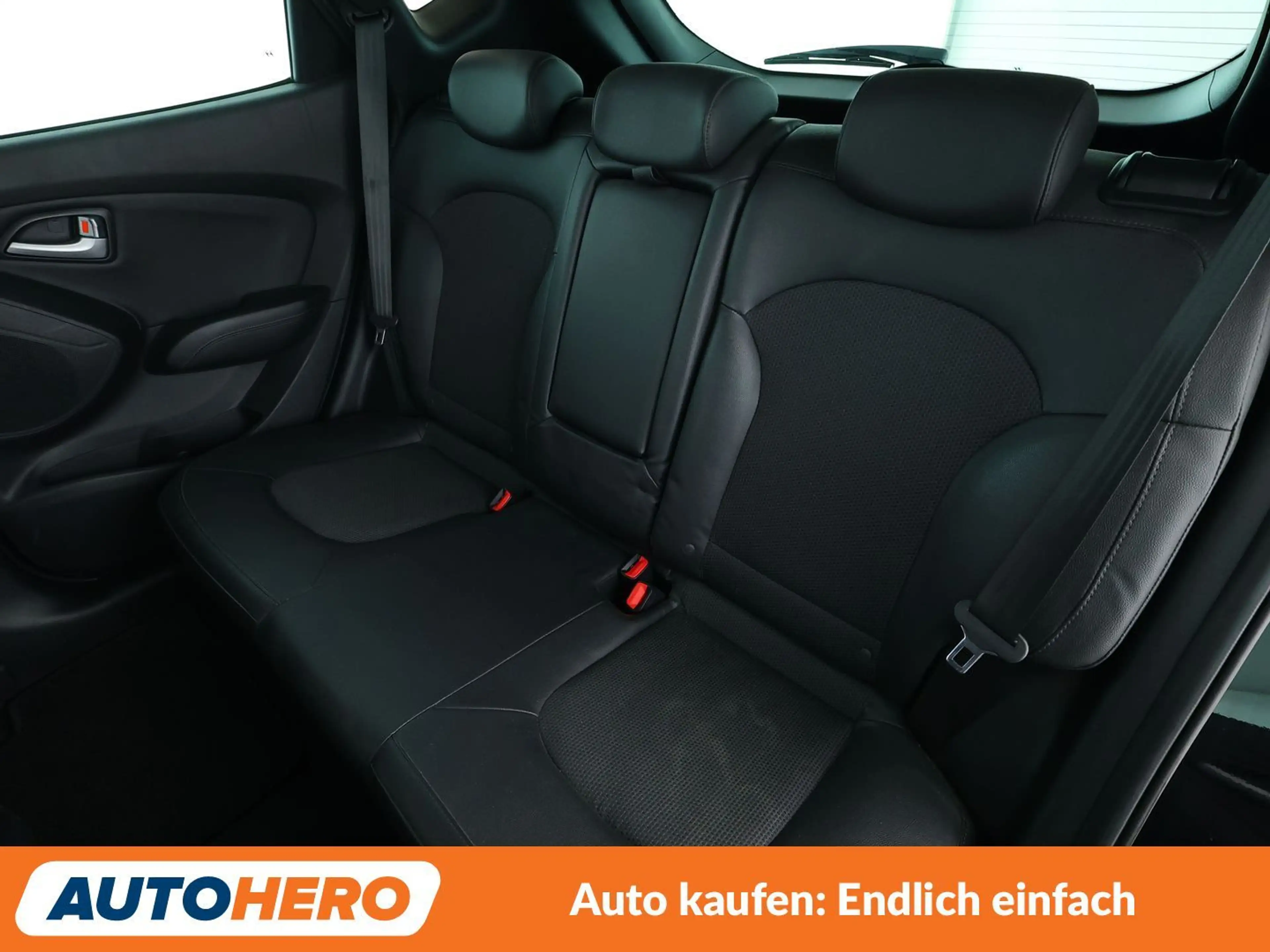 Hyundai iX35 1.6 Trend Blue 2WD*NAVI*PDC*SHZ*KLIMA*GARANTIE* — photo 14