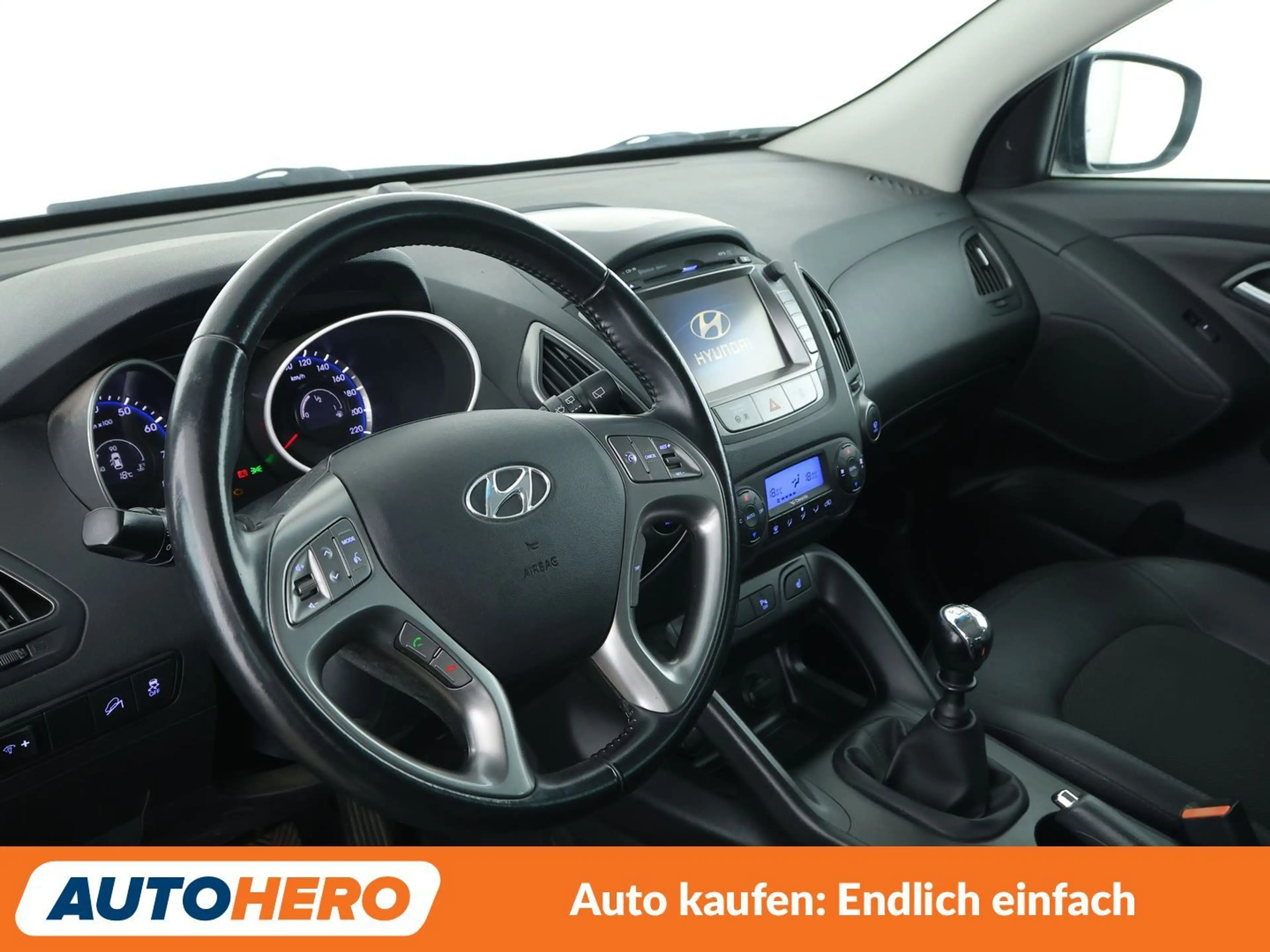 Hyundai iX35 1.6 Trend Blue 2WD*NAVI*PDC*SHZ*KLIMA*GARANTIE* — photo 11