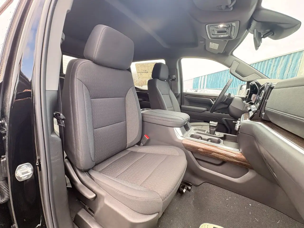 GMC Sierra 1500 снимка GMC Sierra 1500