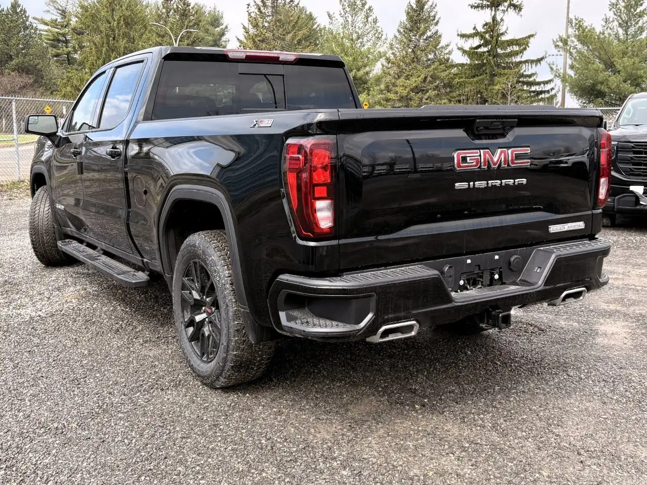 GMC Sierra 1500 снимка GMC Sierra 1500