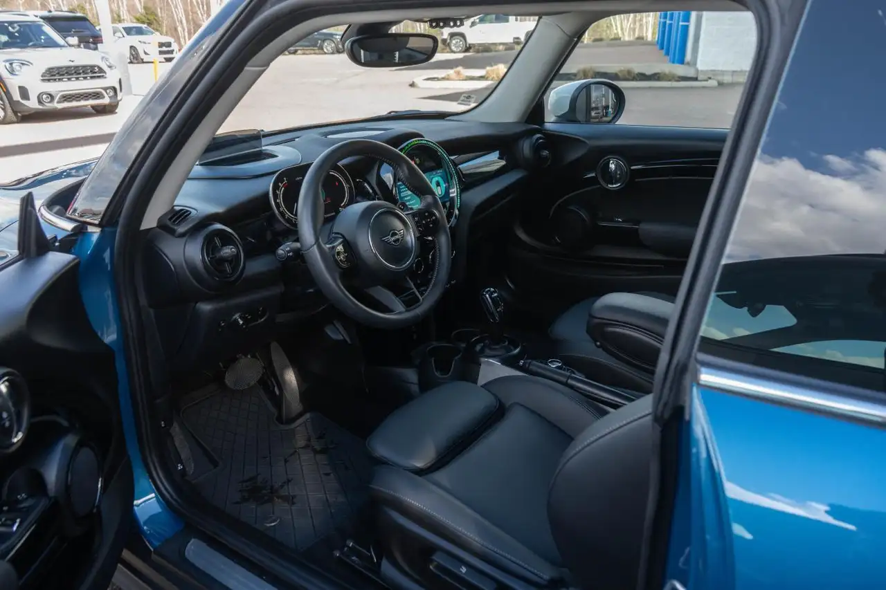 MINI 3 Door снимка MINI 3 Door