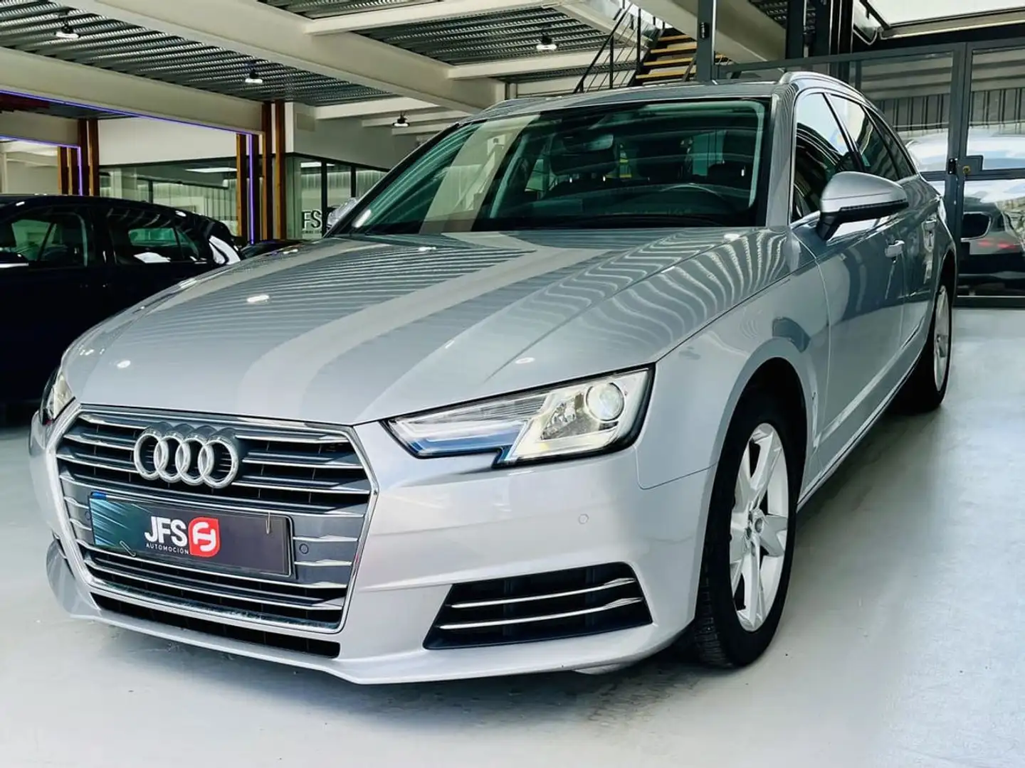 Audi A4 Avant Plateado - 2