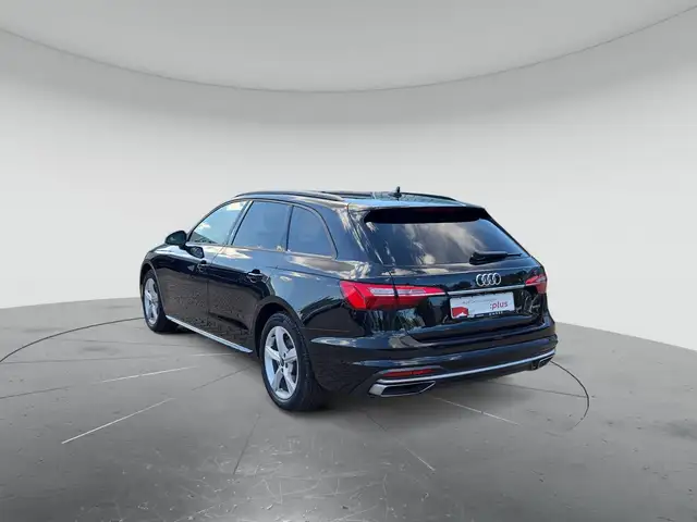 Audi A4 view 3